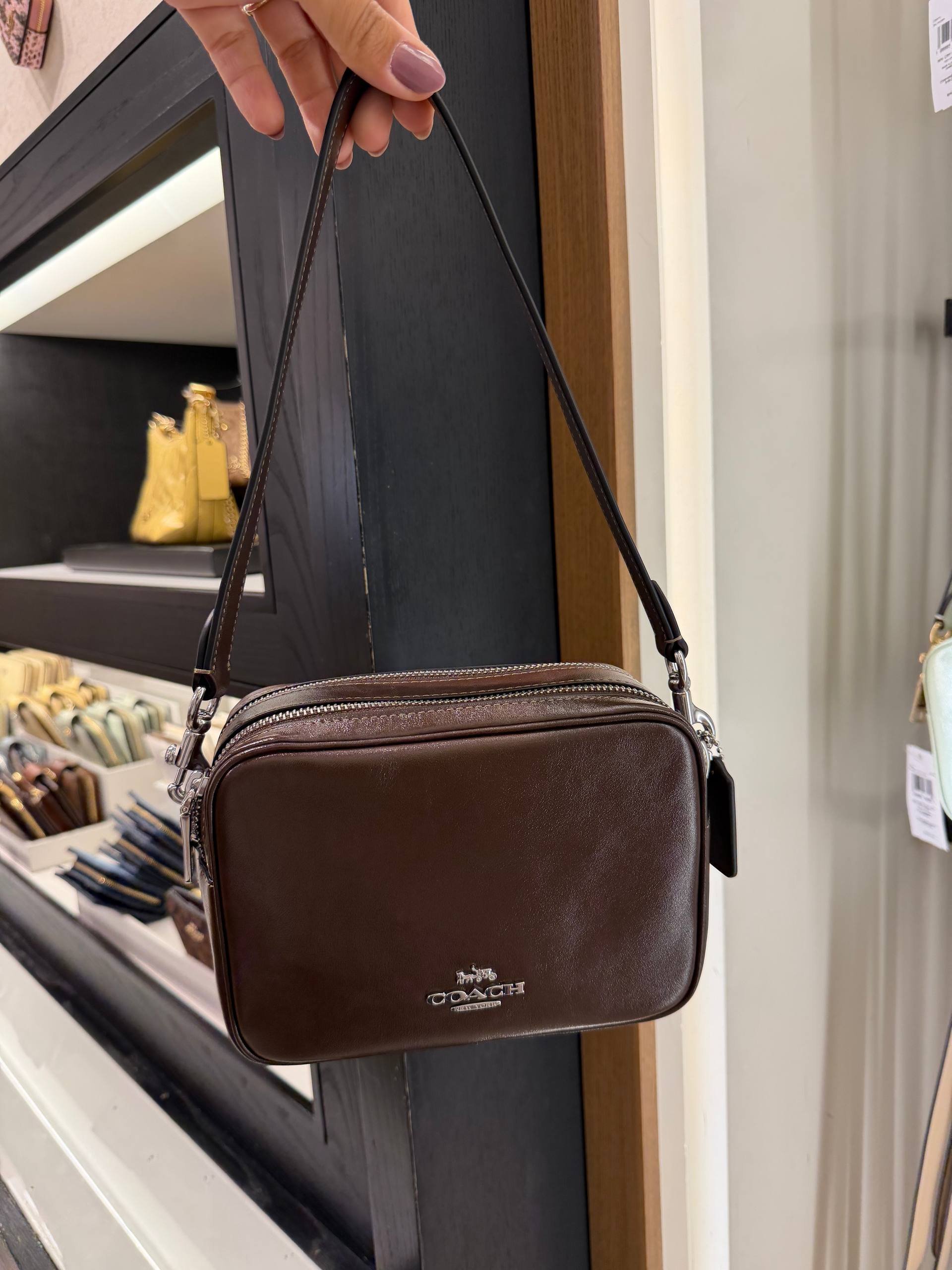 BOLSA DE OMBRO COM ALÇA EXTRA