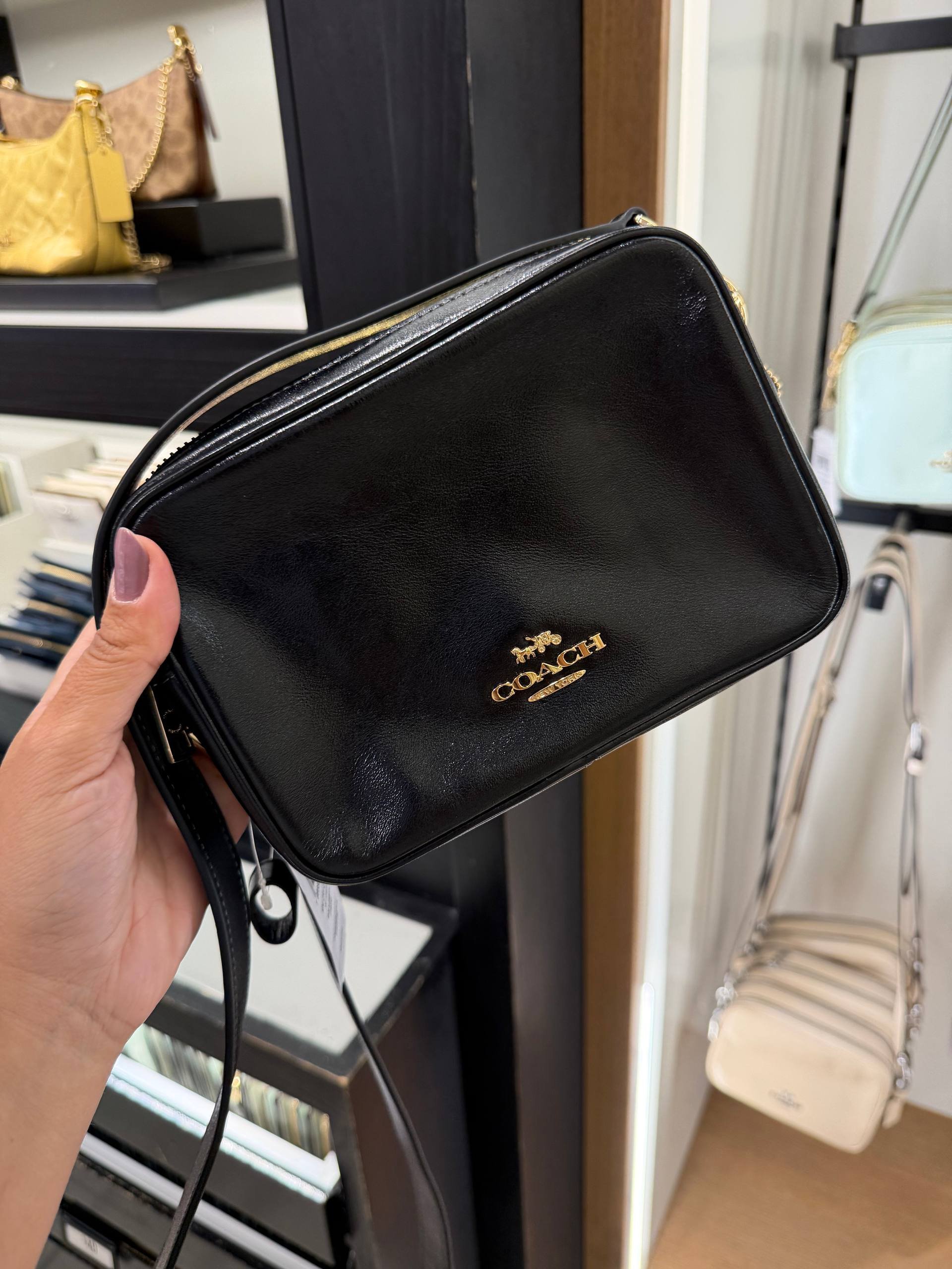 BOLSA DE OMBRO COM ALÇA EXTRA