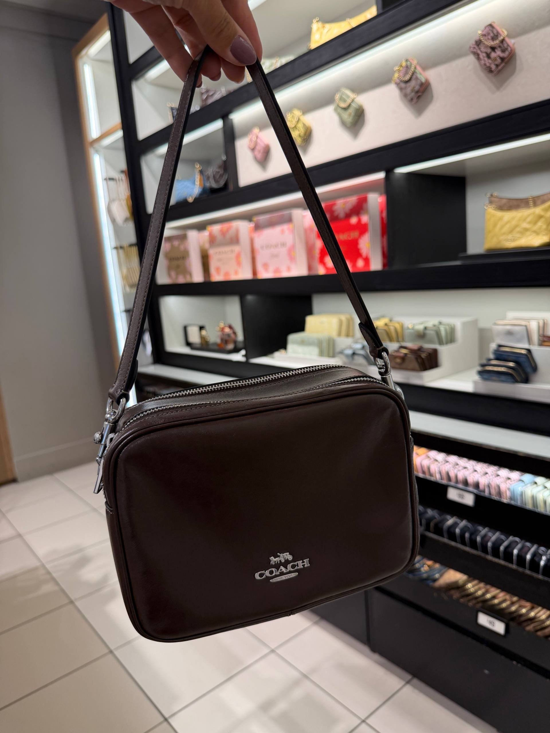 BOLSA DE OMBRO COM ALÇA EXTRA