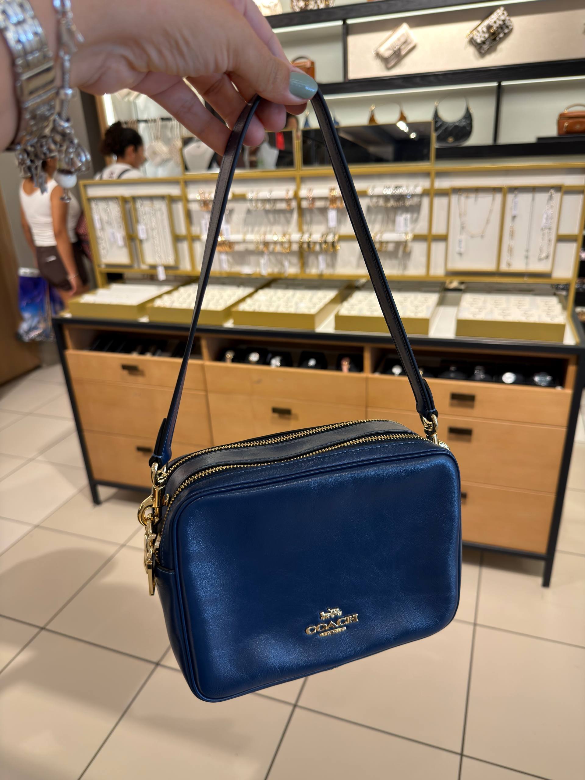 BOLSA DE OMBRO COM ALÇA EXTRA