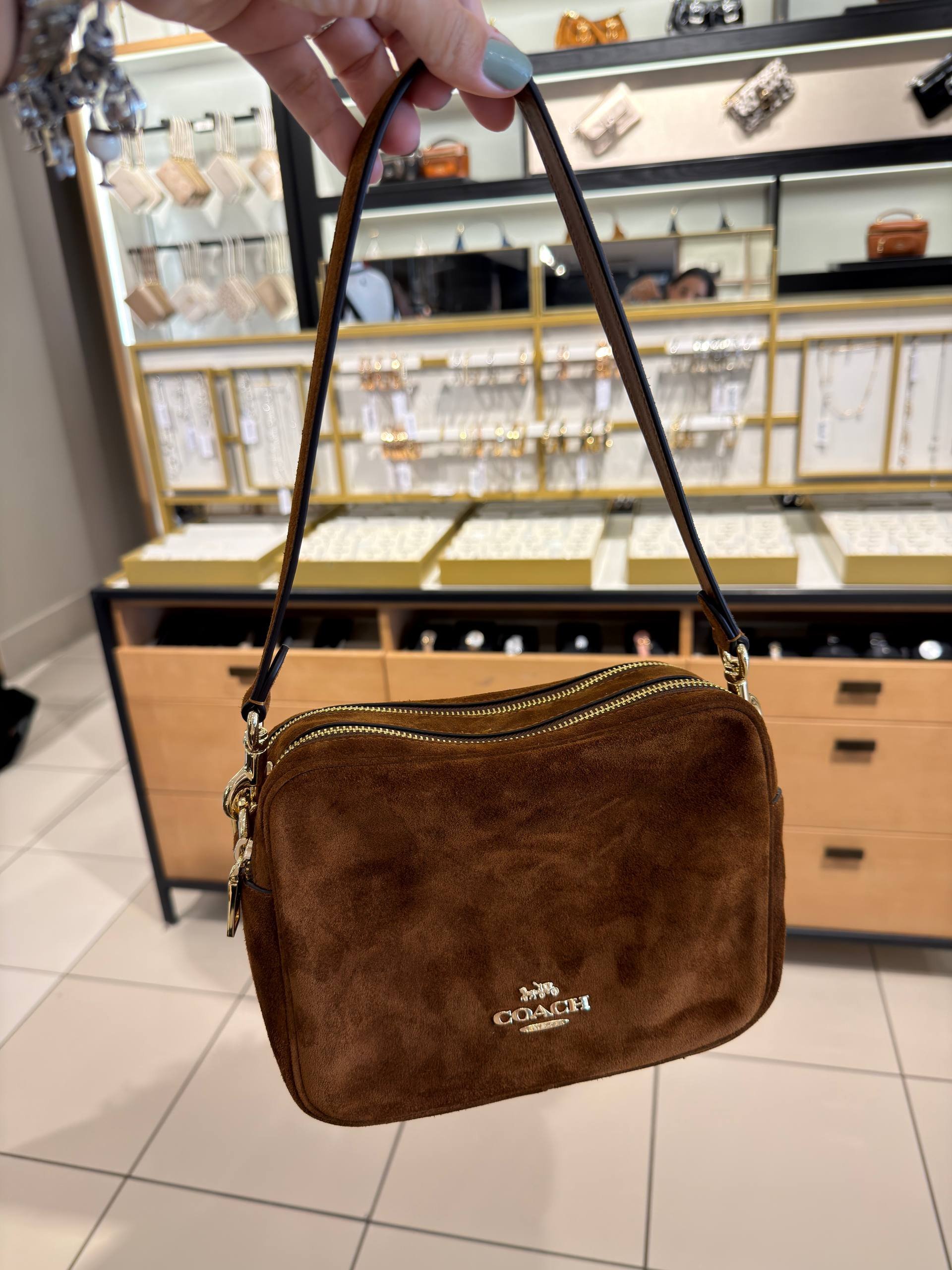 BOLSA DE OMBRO COM ALÇA EXTRA