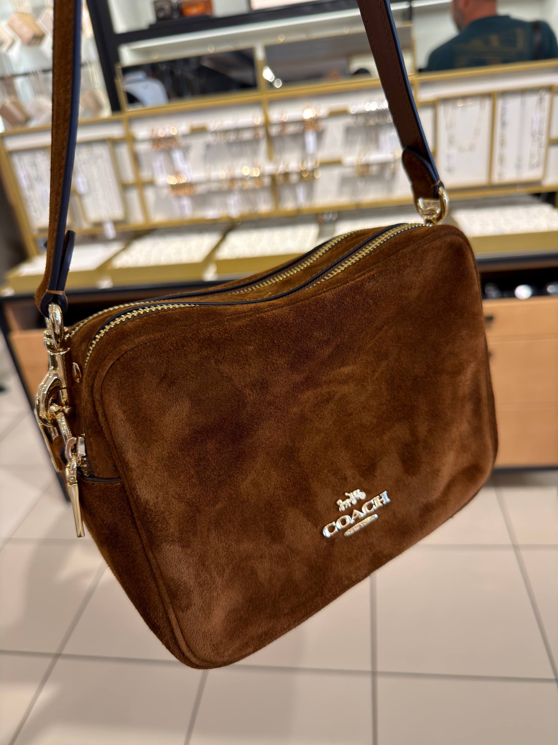BOLSA DE OMBRO COM ALÇA EXTRA