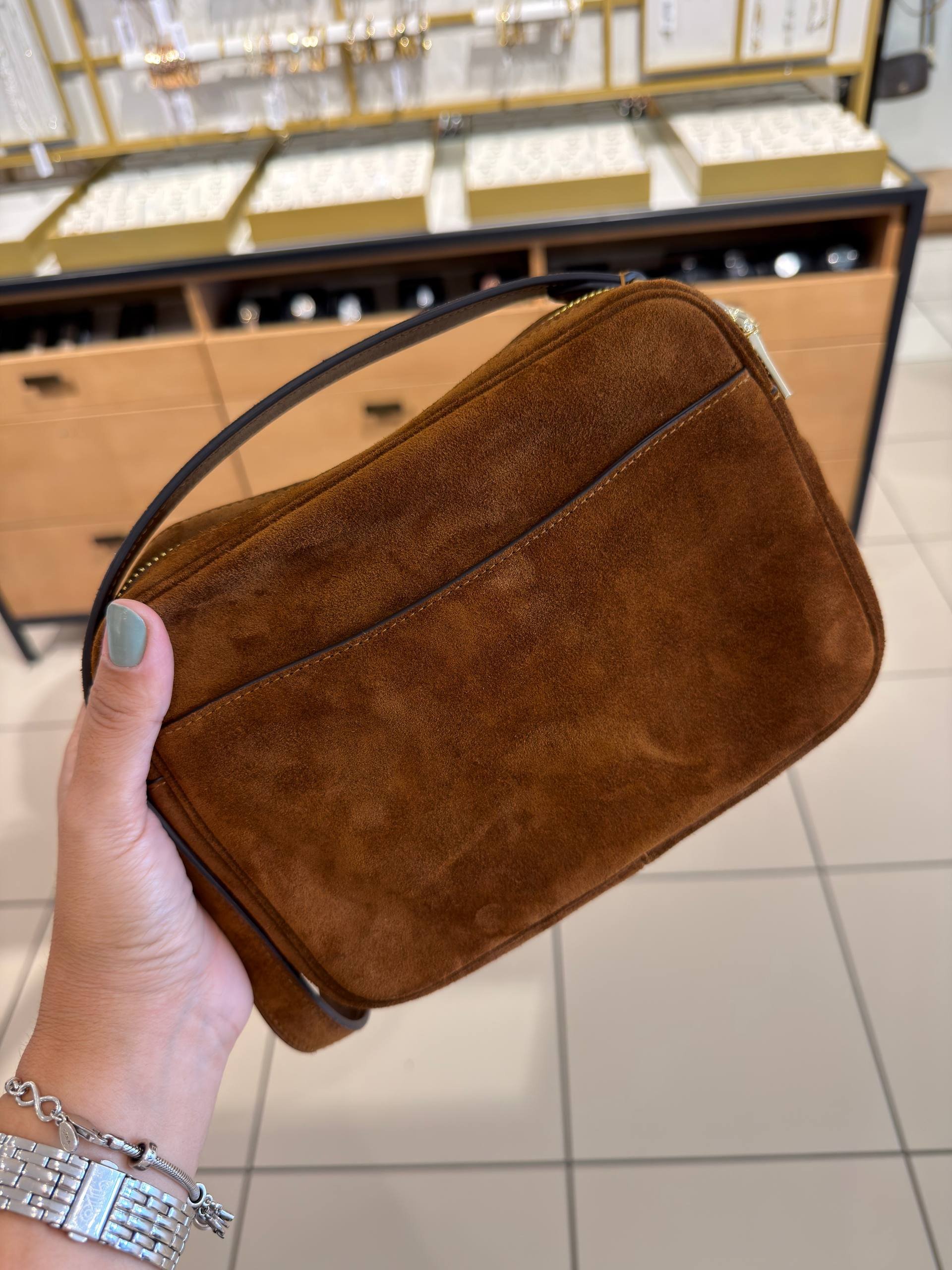 BOLSA DE OMBRO COM ALÇA EXTRA