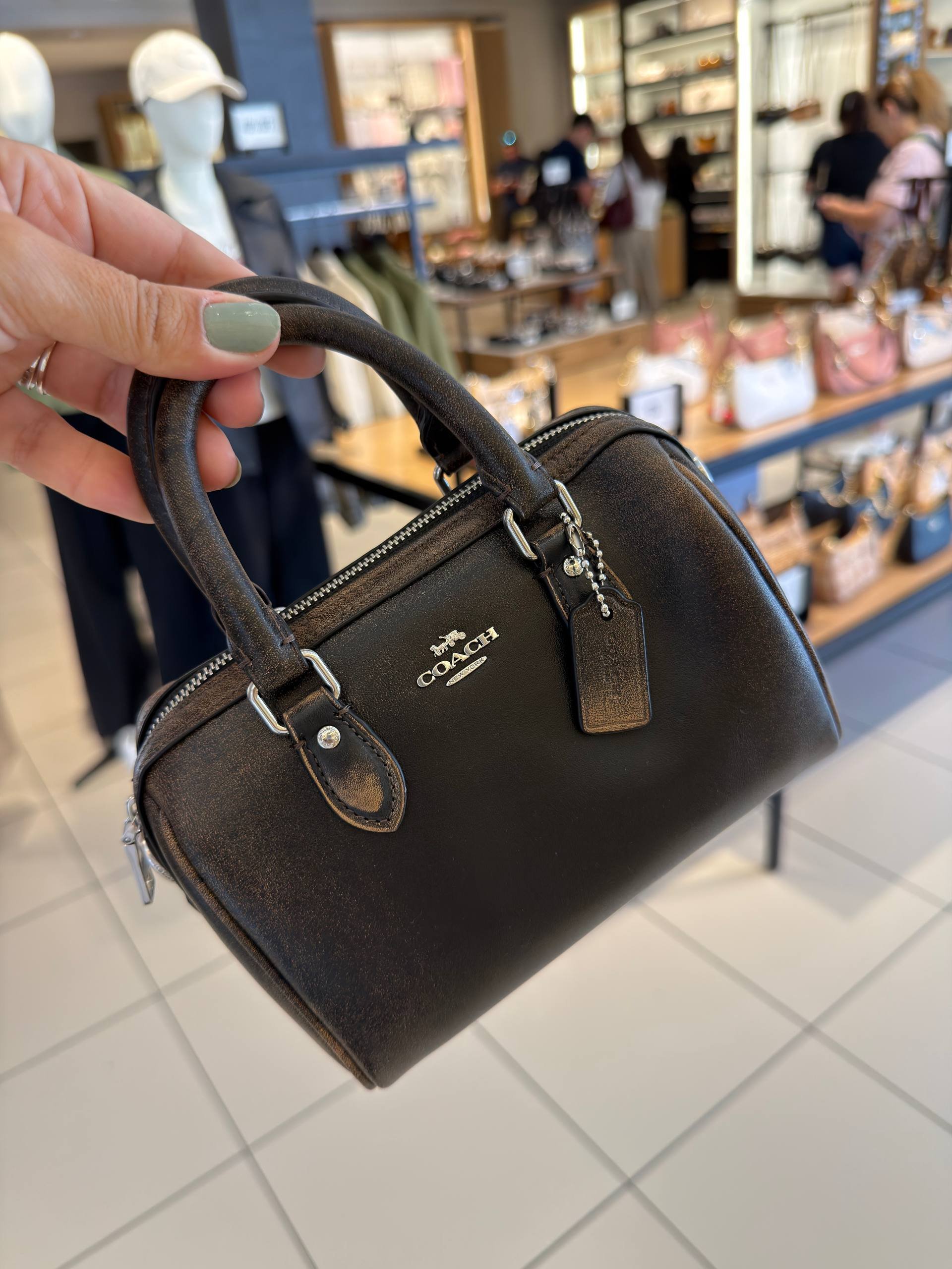 BOLSA DE MÃO MINI COM ALÇA EXTRA