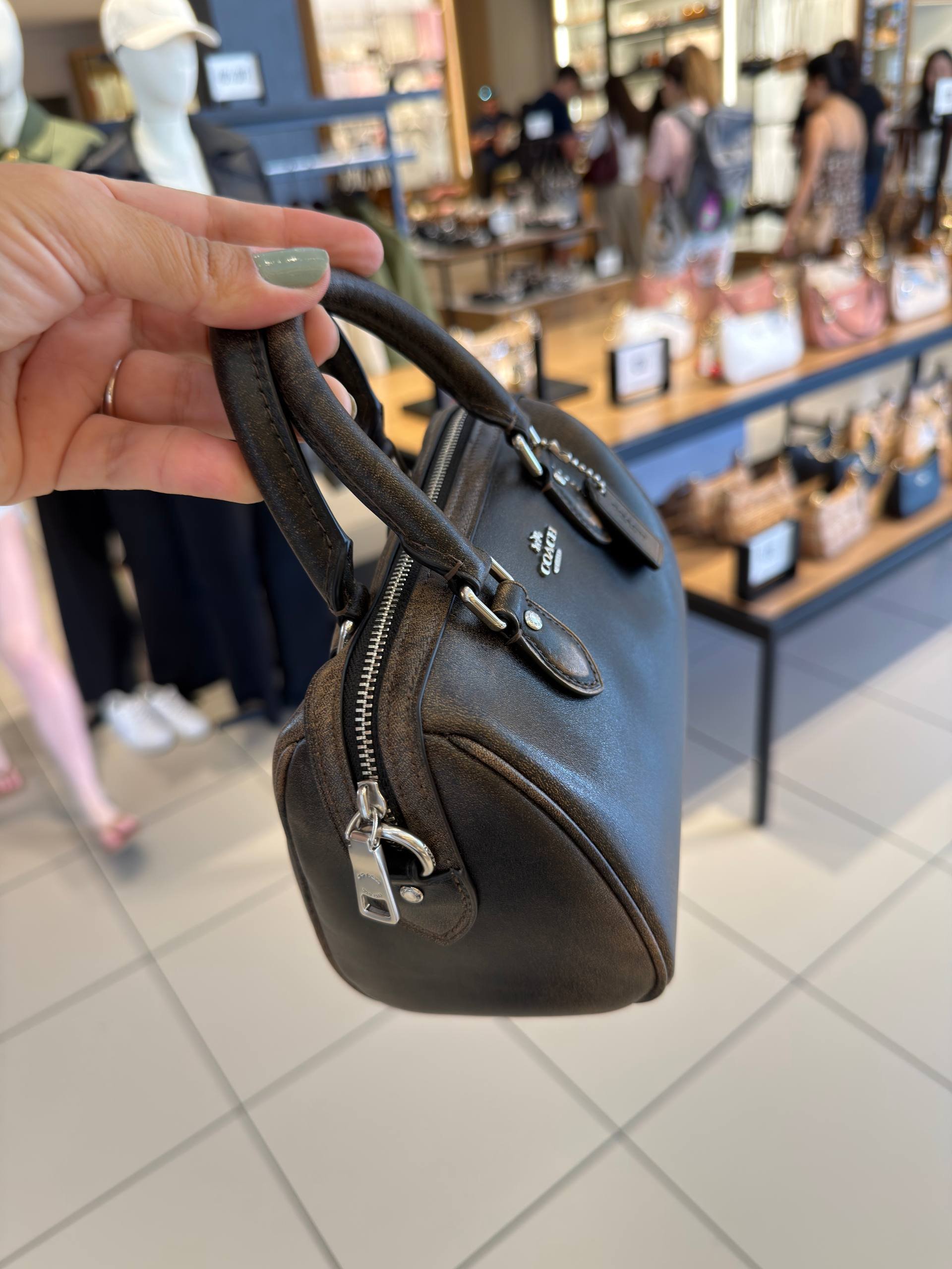 BOLSA DE MÃO MINI COM ALÇA EXTRA
