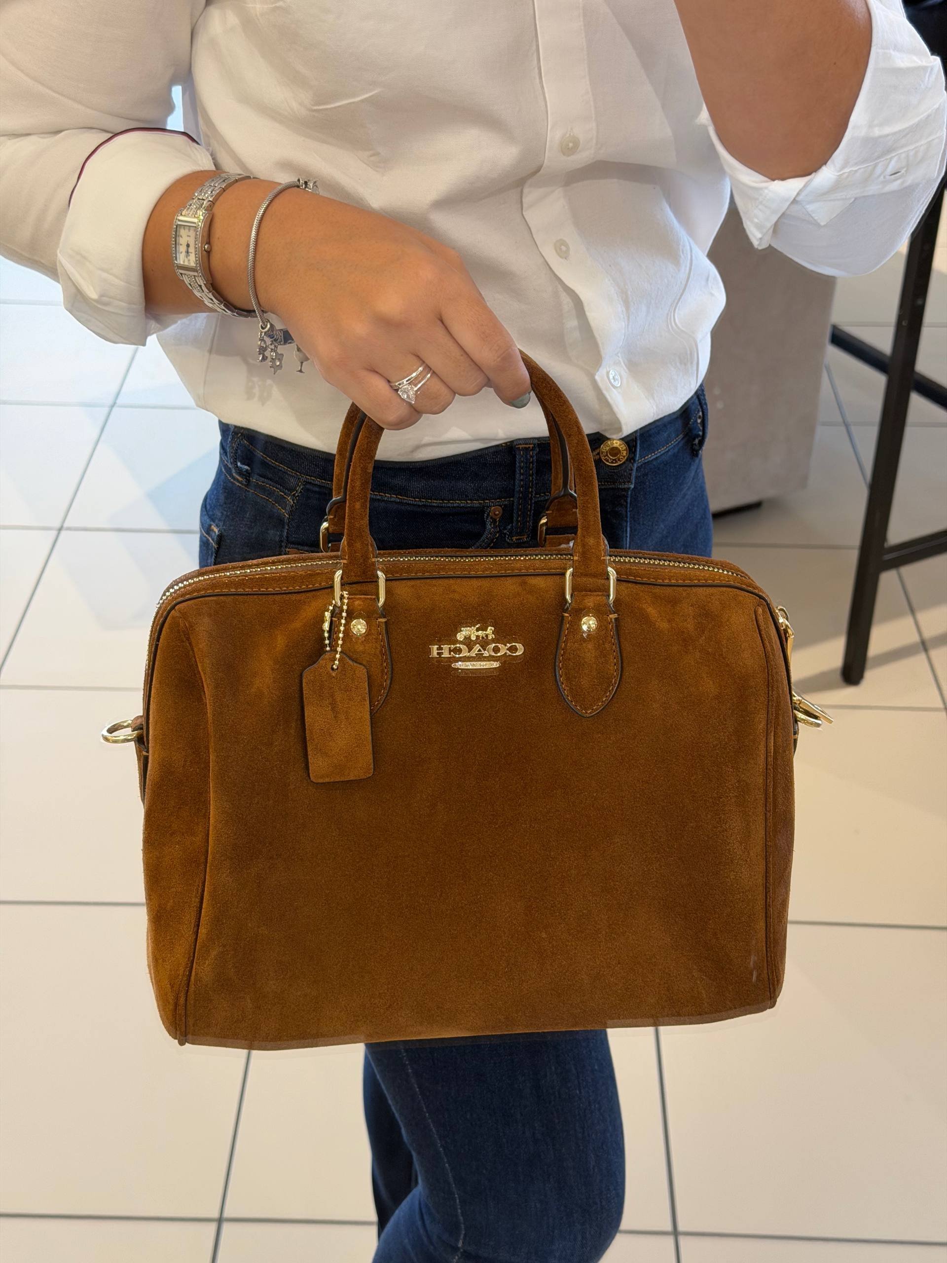 BOLSA DE MÃO COM ALÇA EXTRA