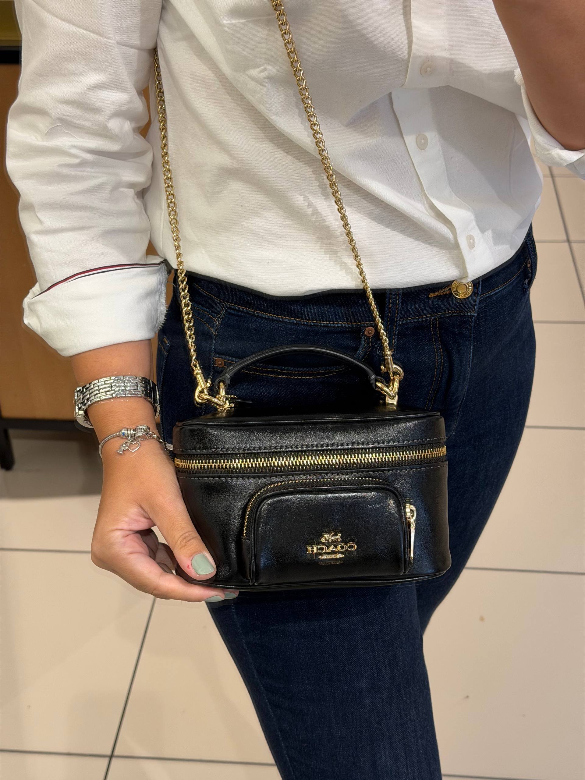 BOLSA DE MÃO COM DUAS ALÇAS EXTRA