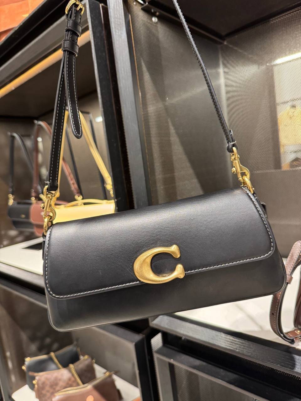 BOLSA DE OMBRO COM ALÇA EXTRA
