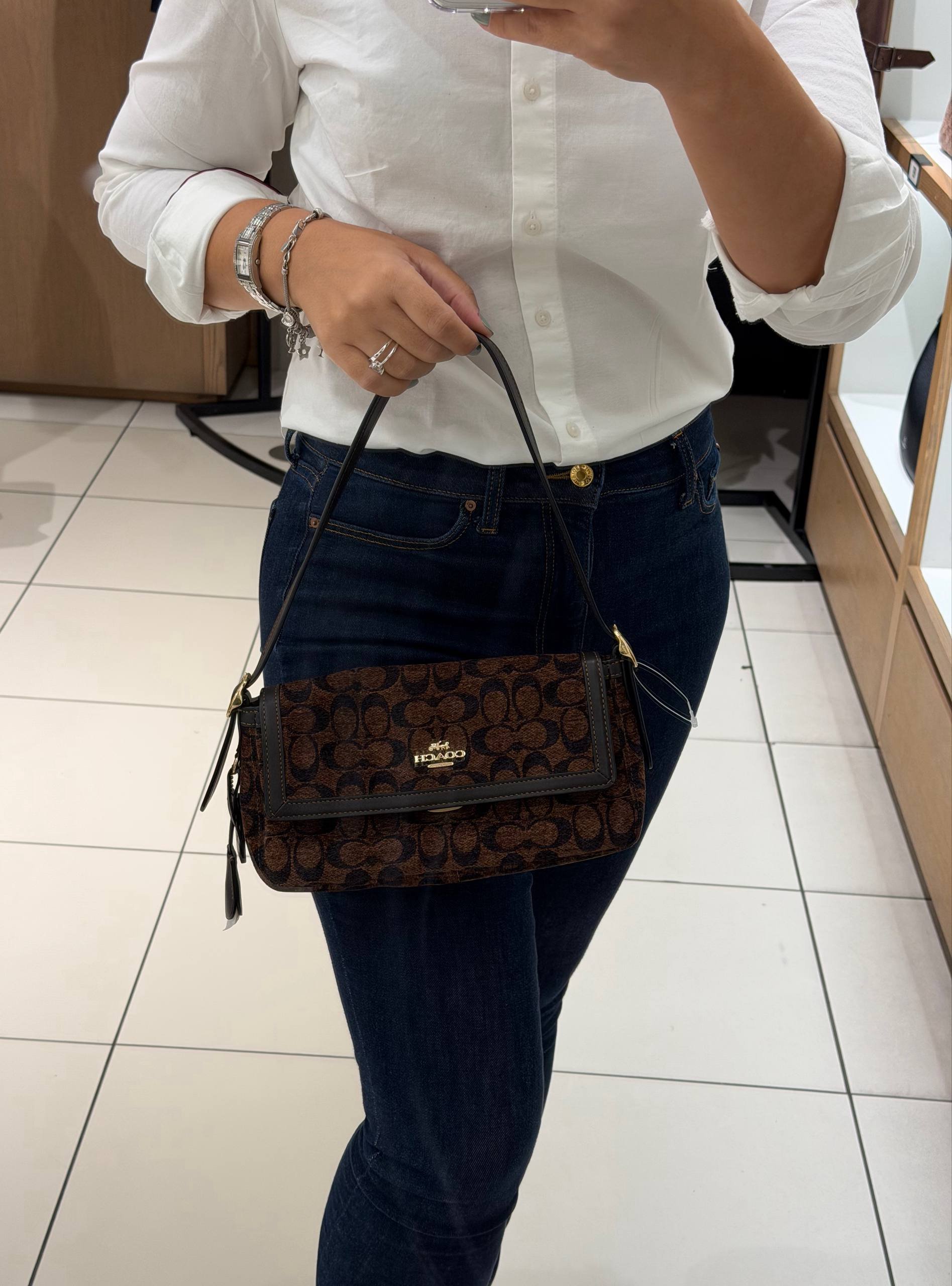 BOLSA DE OMBRO COM ALÇA EXTRA