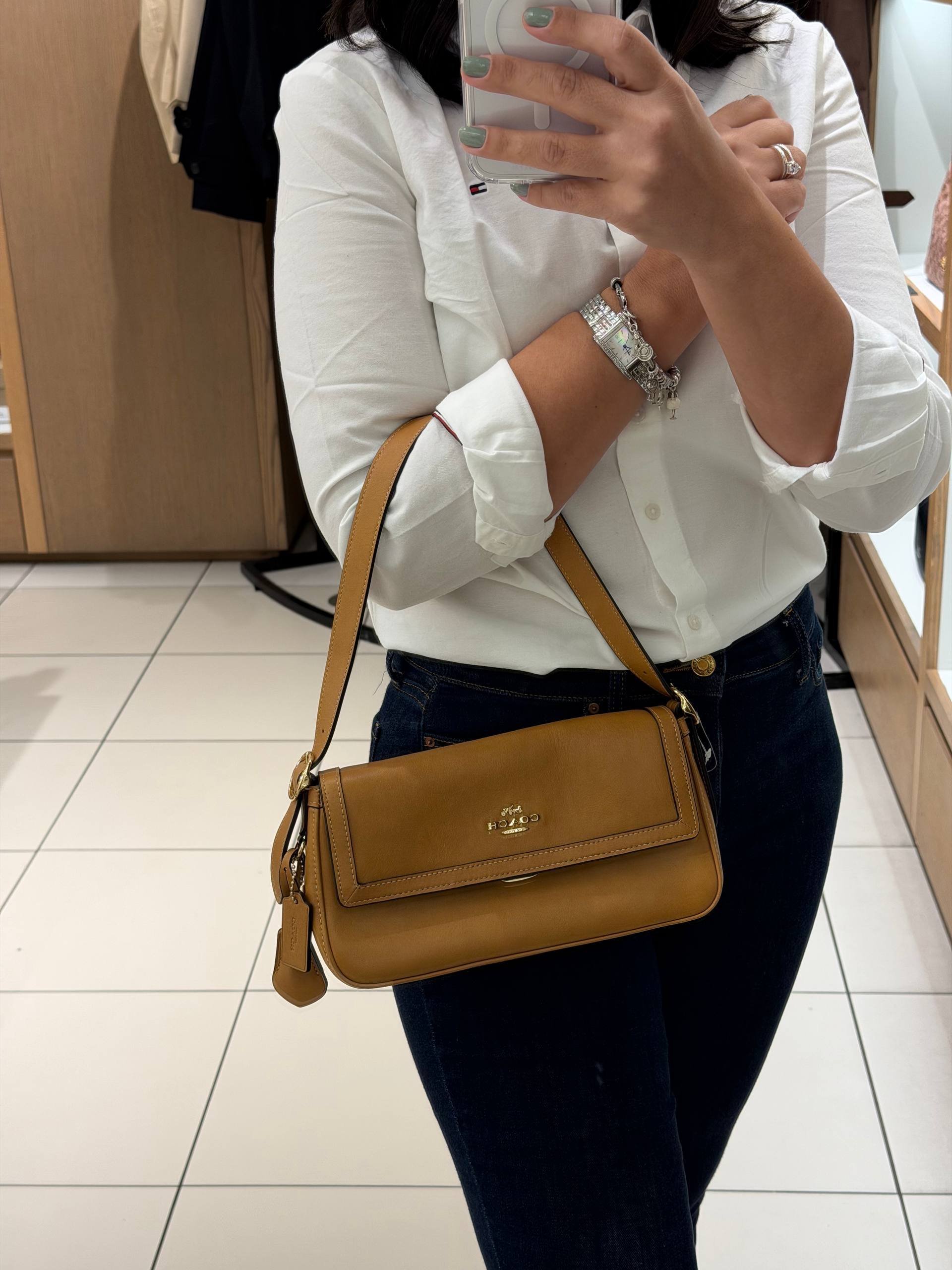 BOLSA DE OMBRO COM ALÇA EXTRA