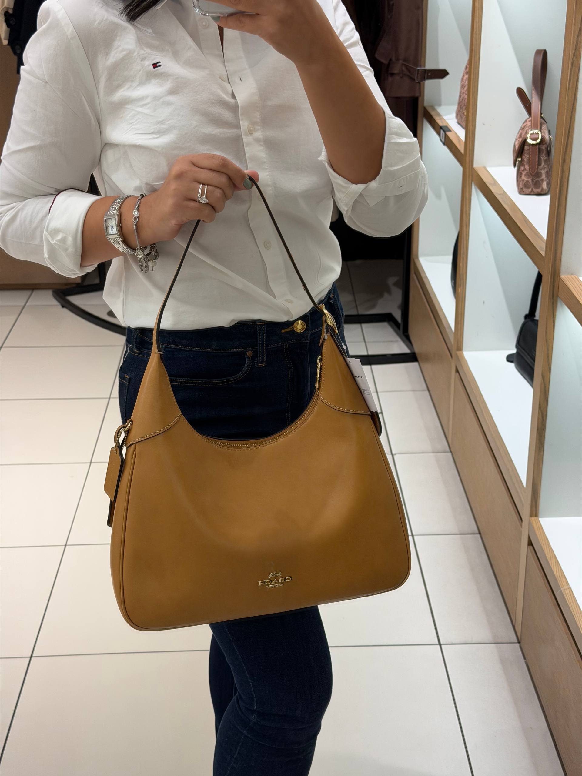 BOLSA DE OMBRO COM ALÇA EXTRA