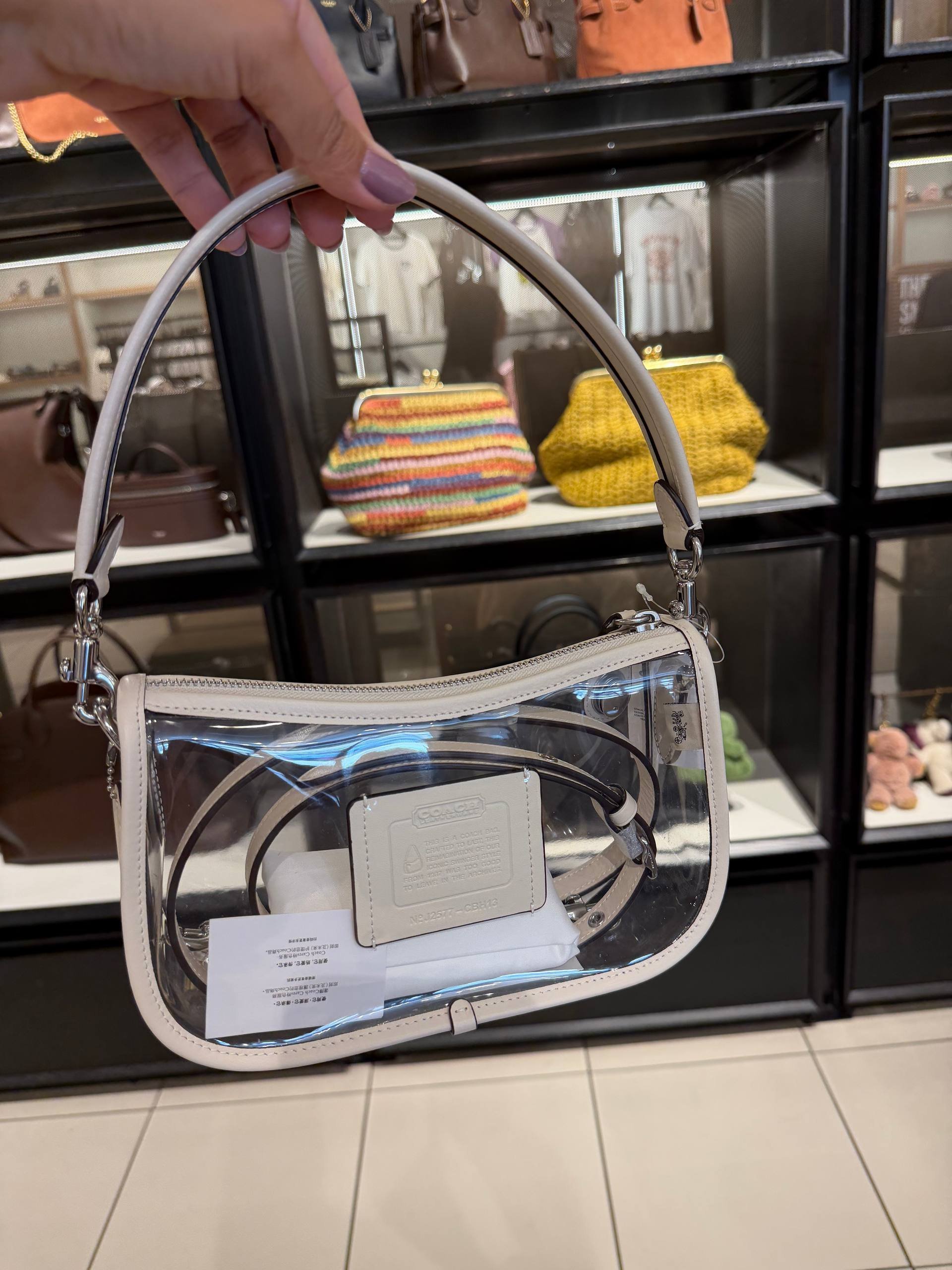 BOLSA DE OMBRO COM ALÇA EXTRA