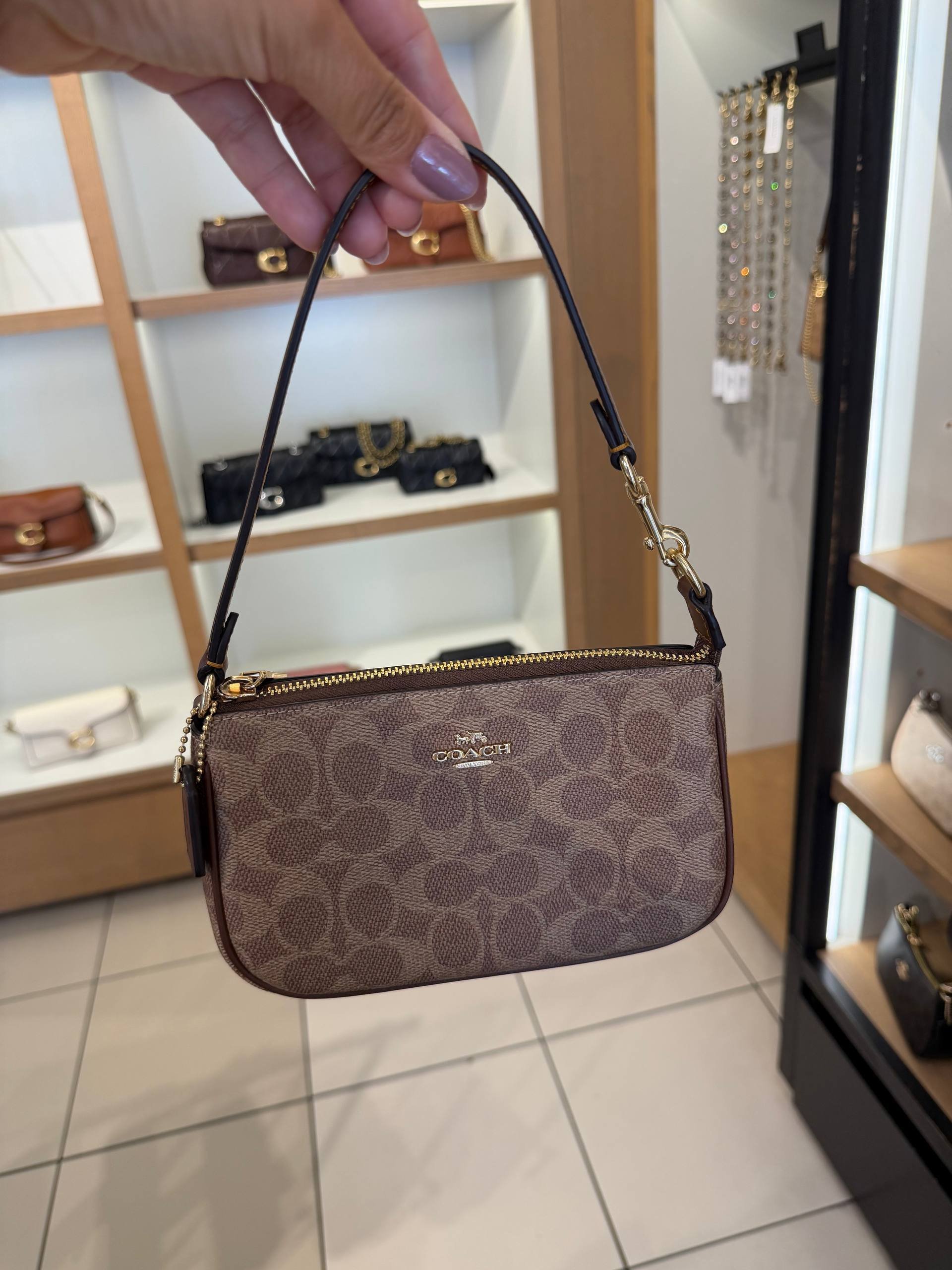 BOLSA DE OMBRO MINI - NOLITA 19