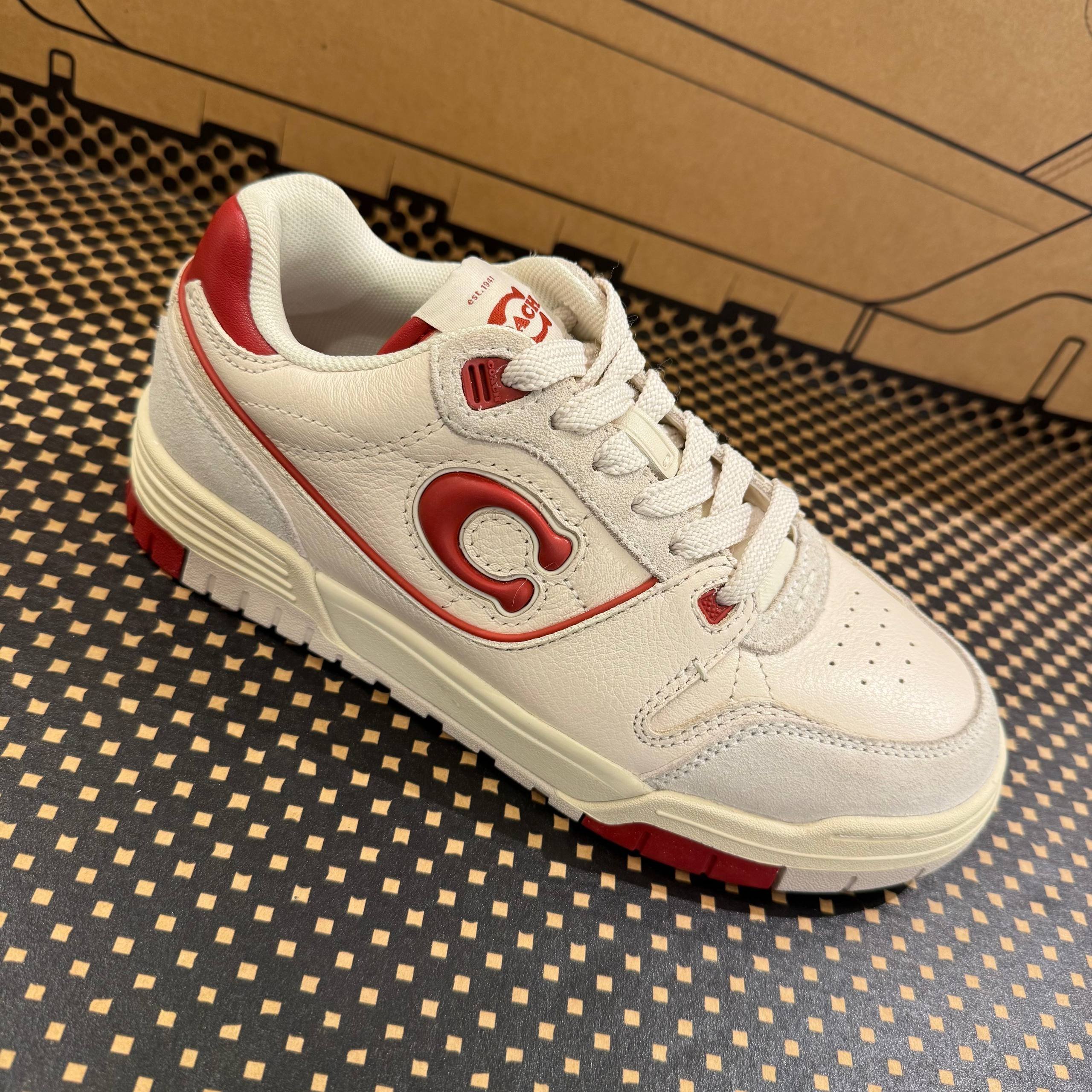 SOHO SNEAKER