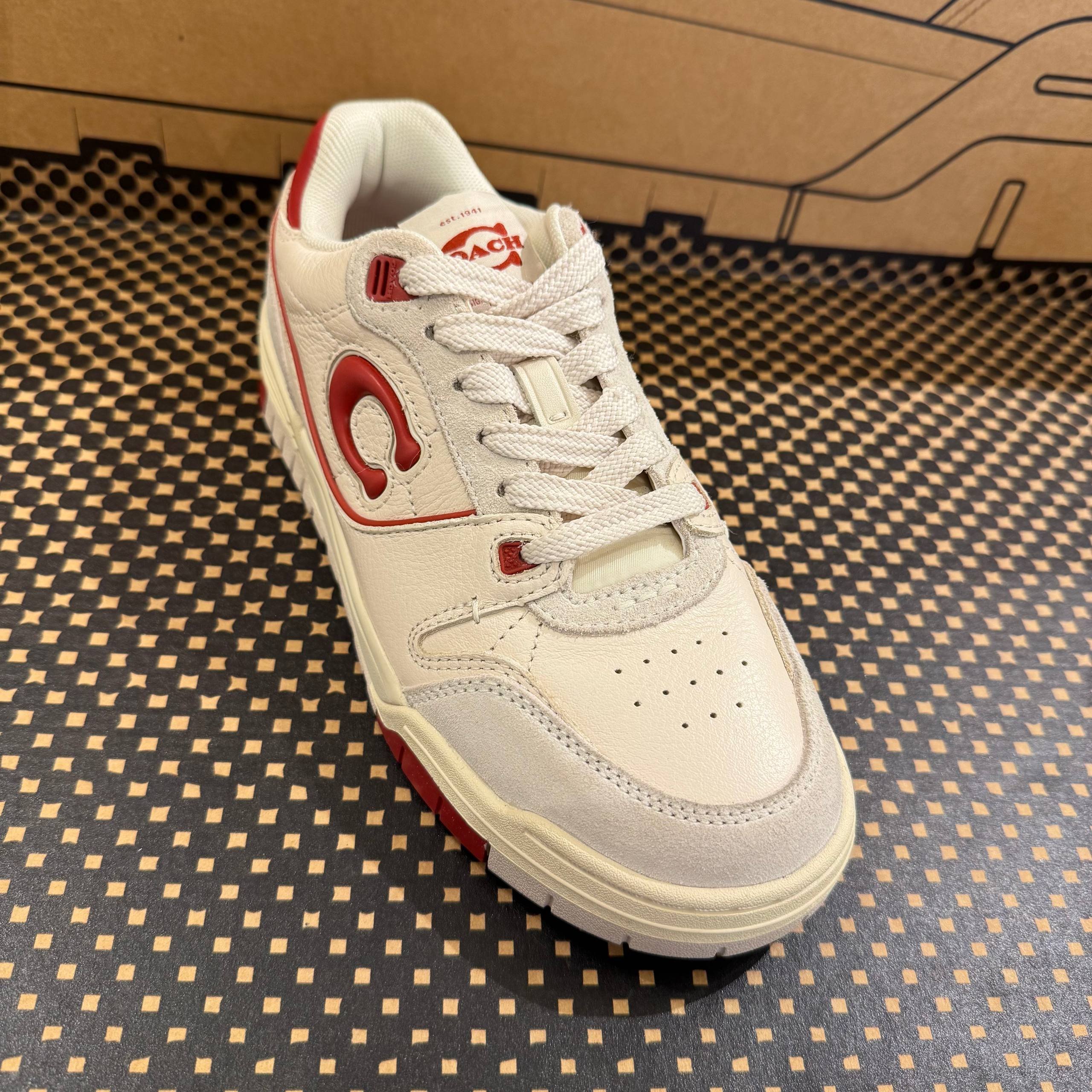 SOHO SNEAKER