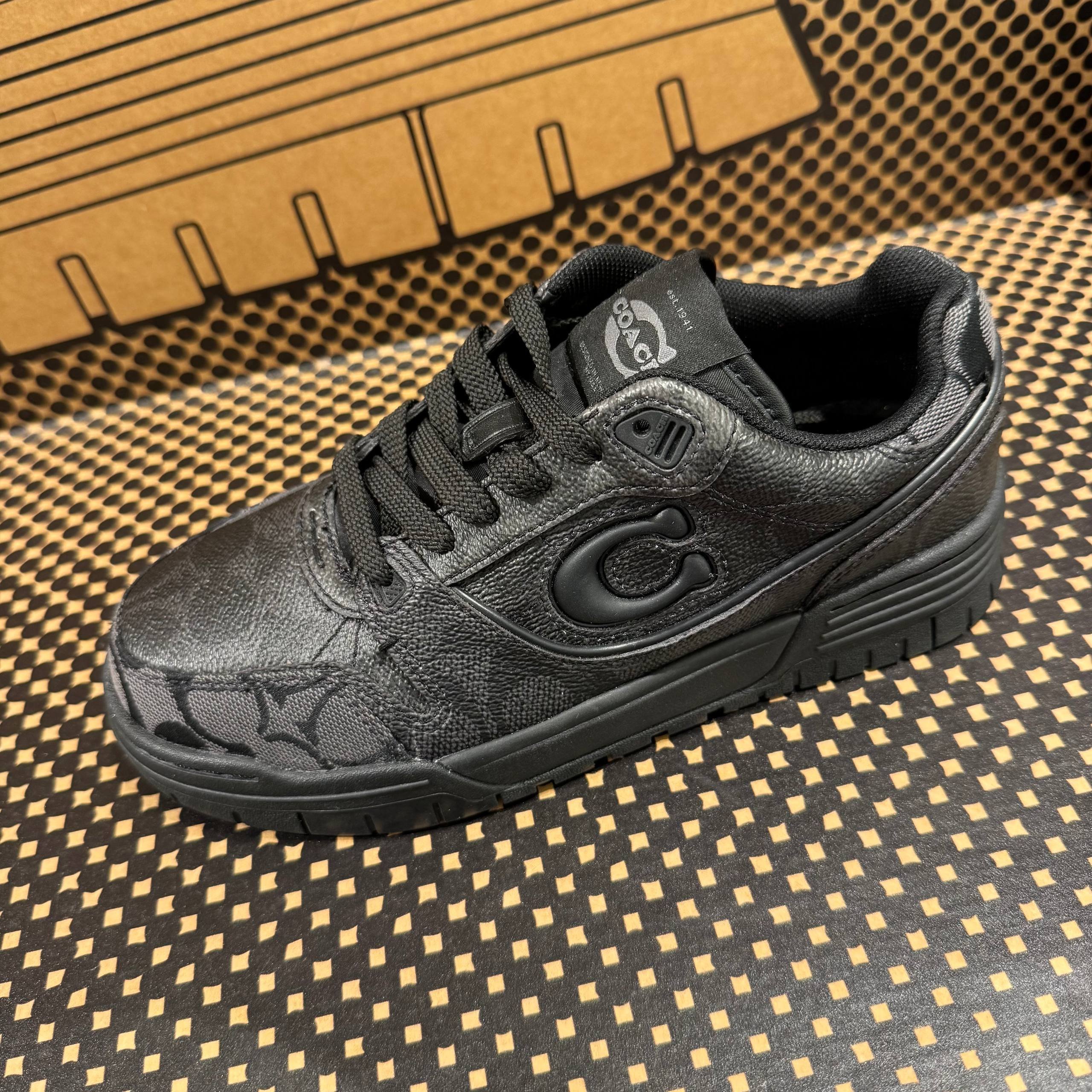 SOHO SNEAKER