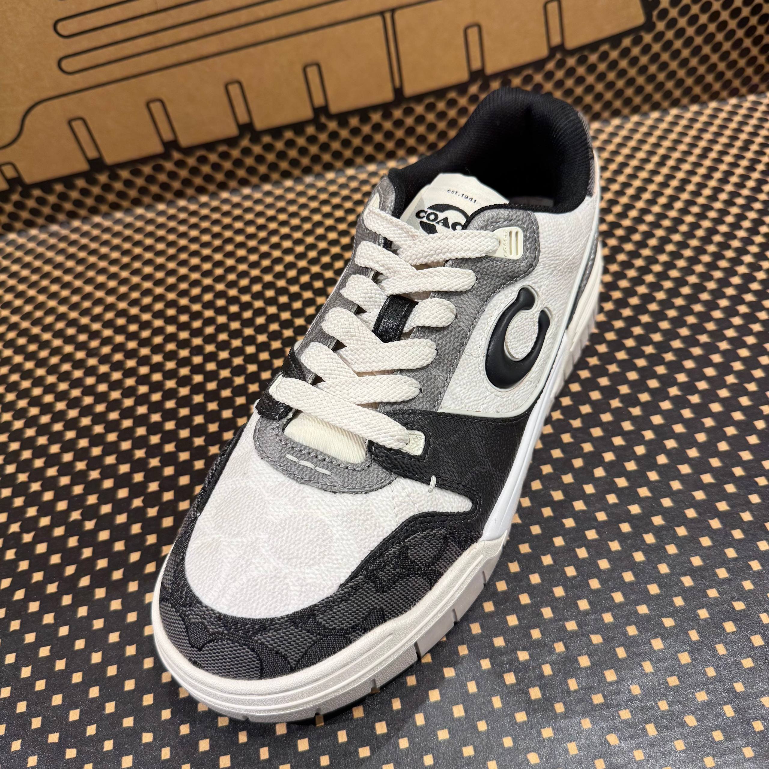 SOHO SNEAKER