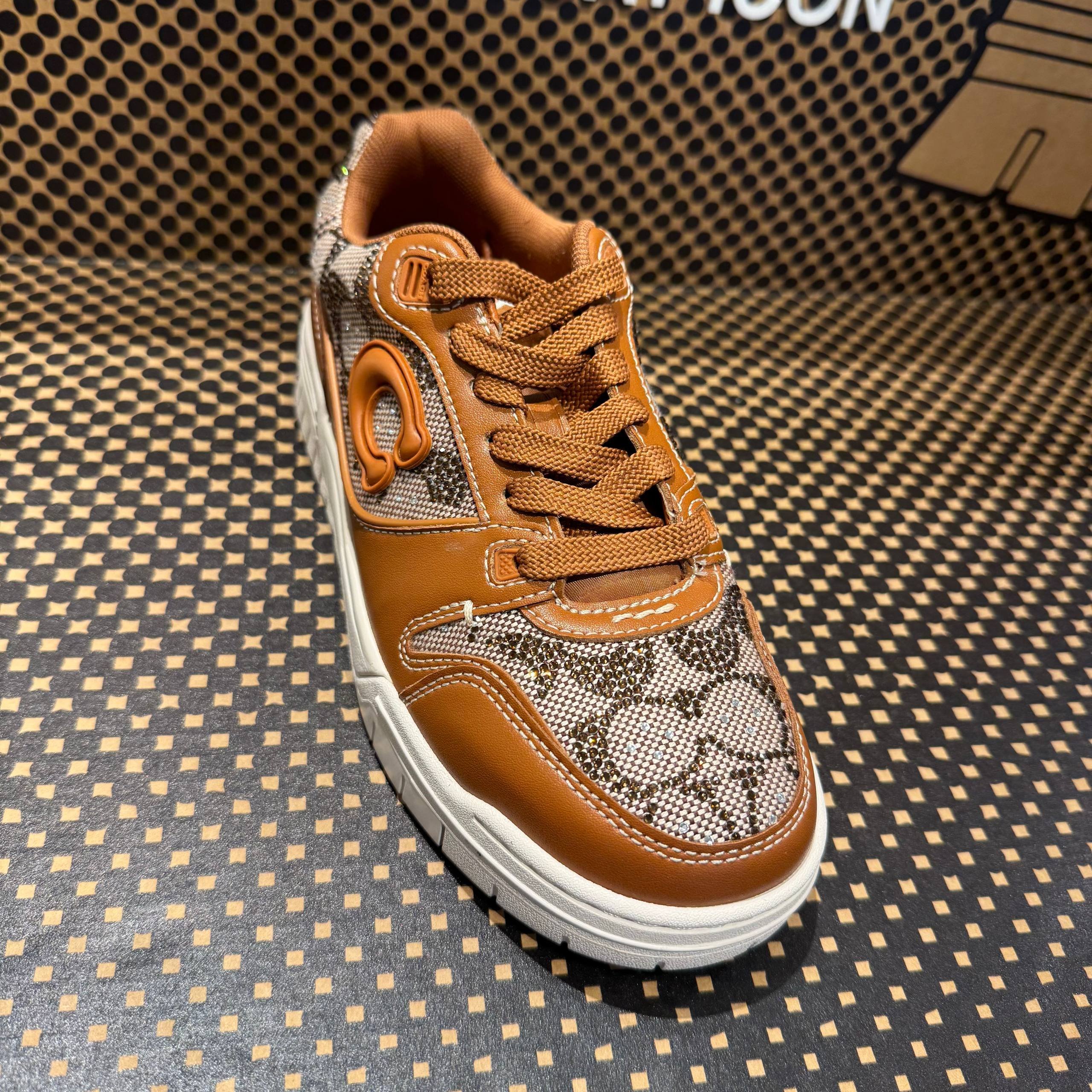 SOHO SNEAKER