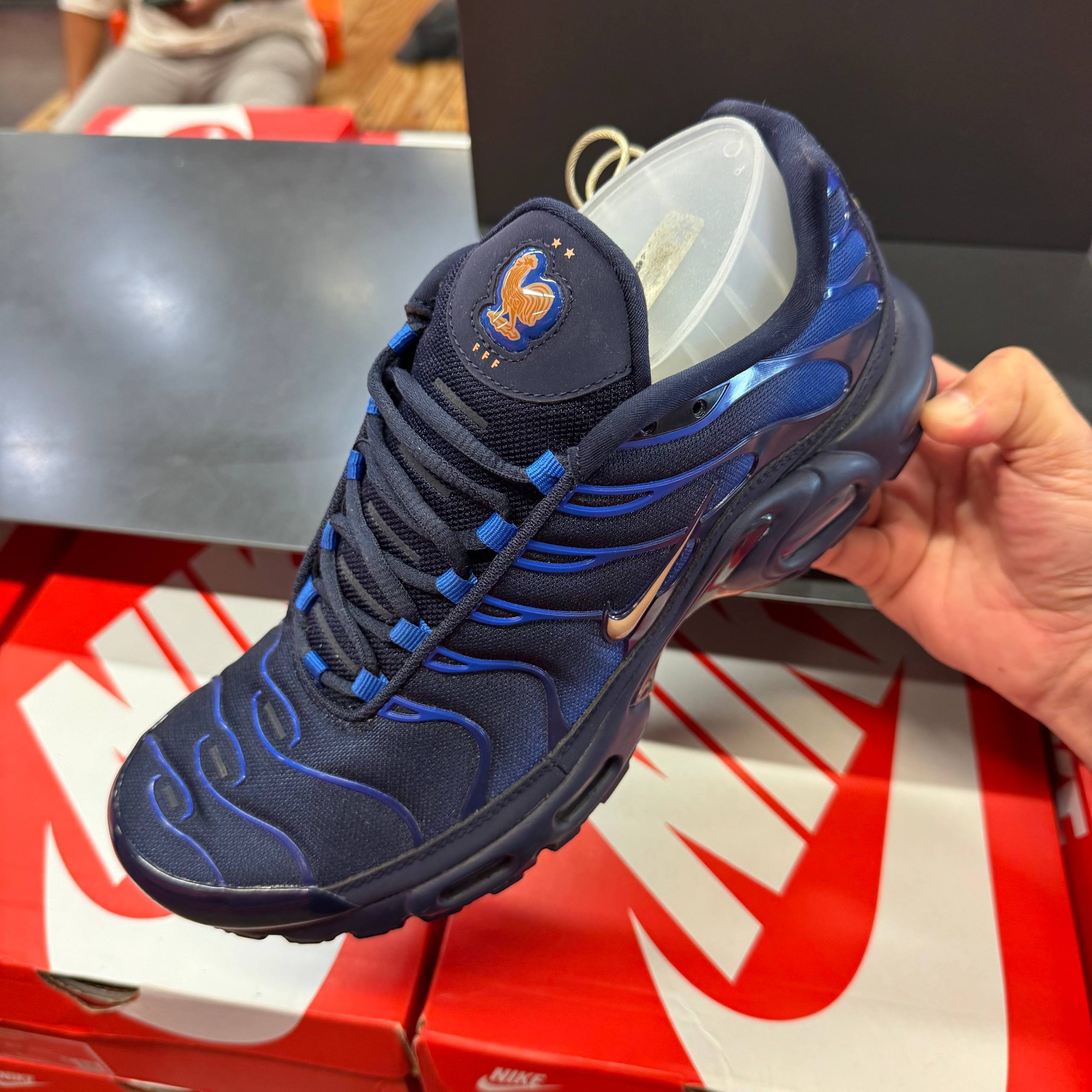 AIR MAX PLUS