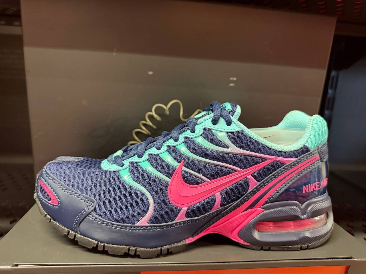 AIR MAX