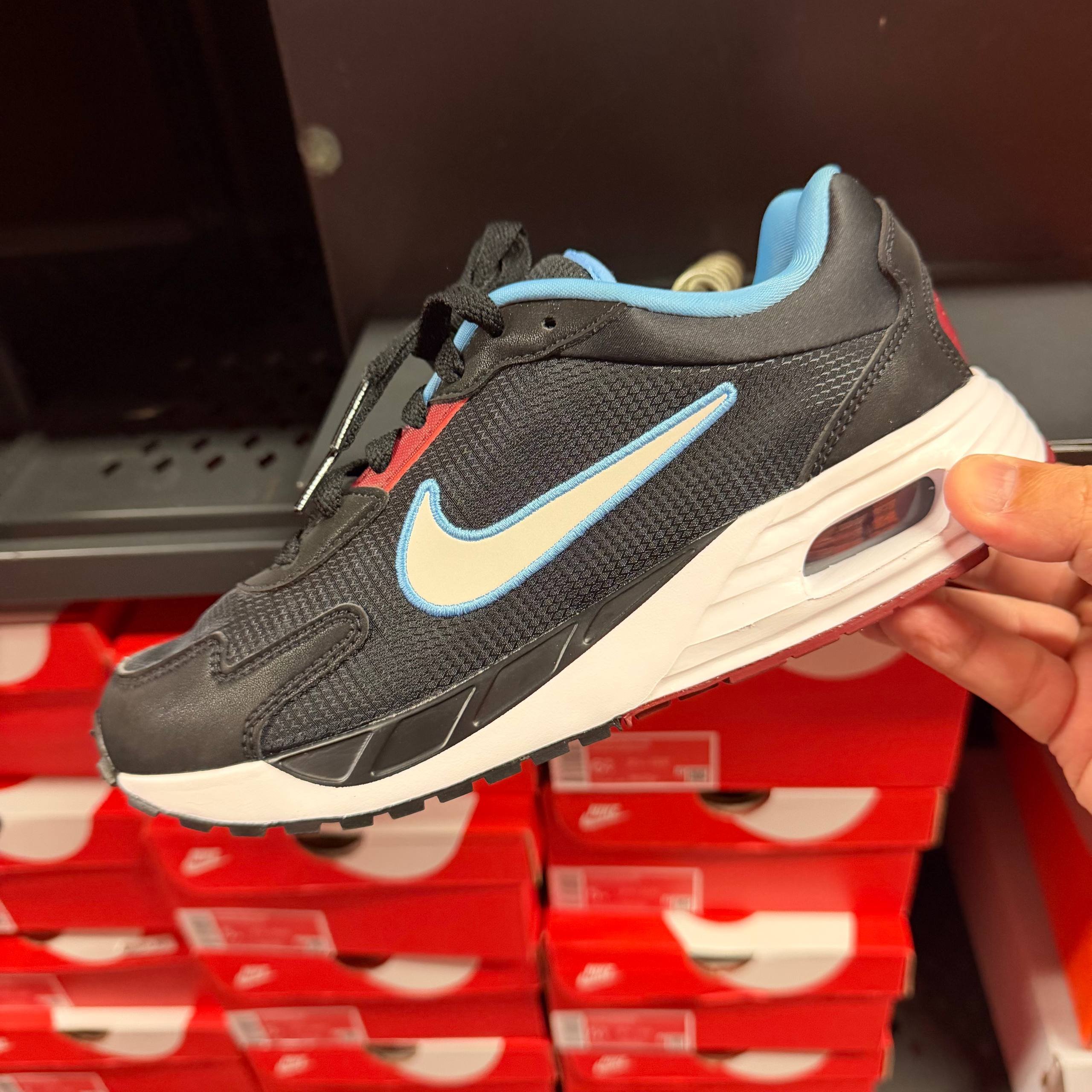 AIR MAX SOLO