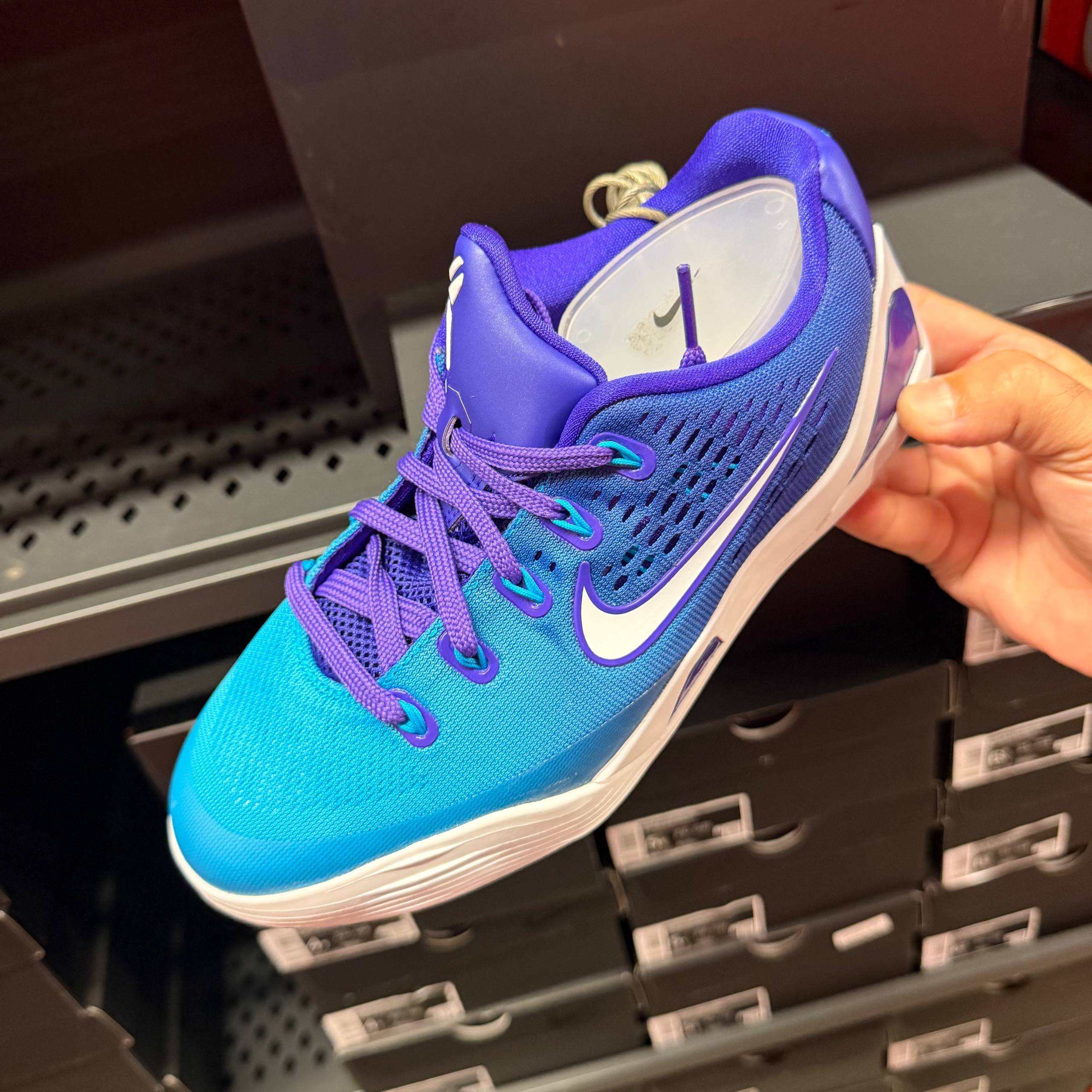 KOBE IX