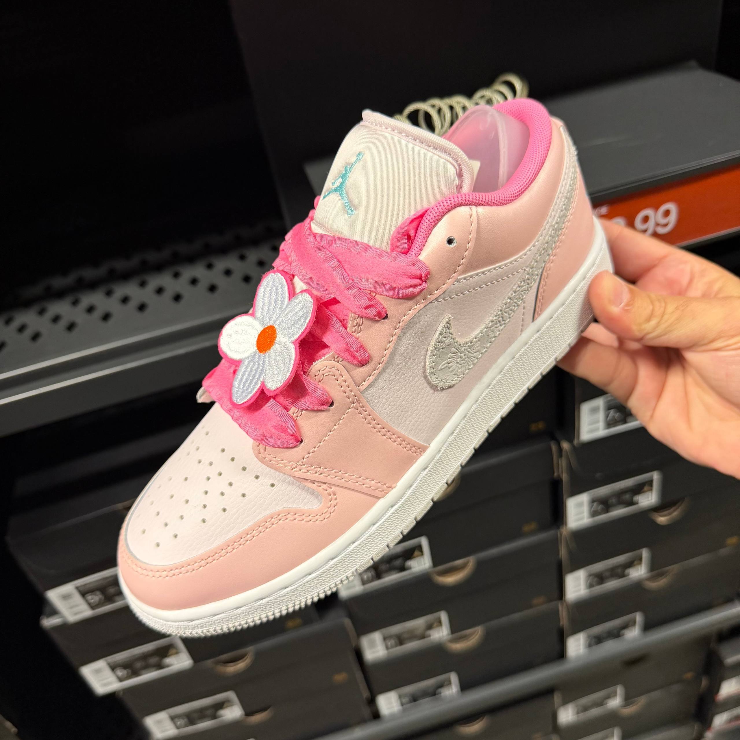 JORDAN 1 LOW