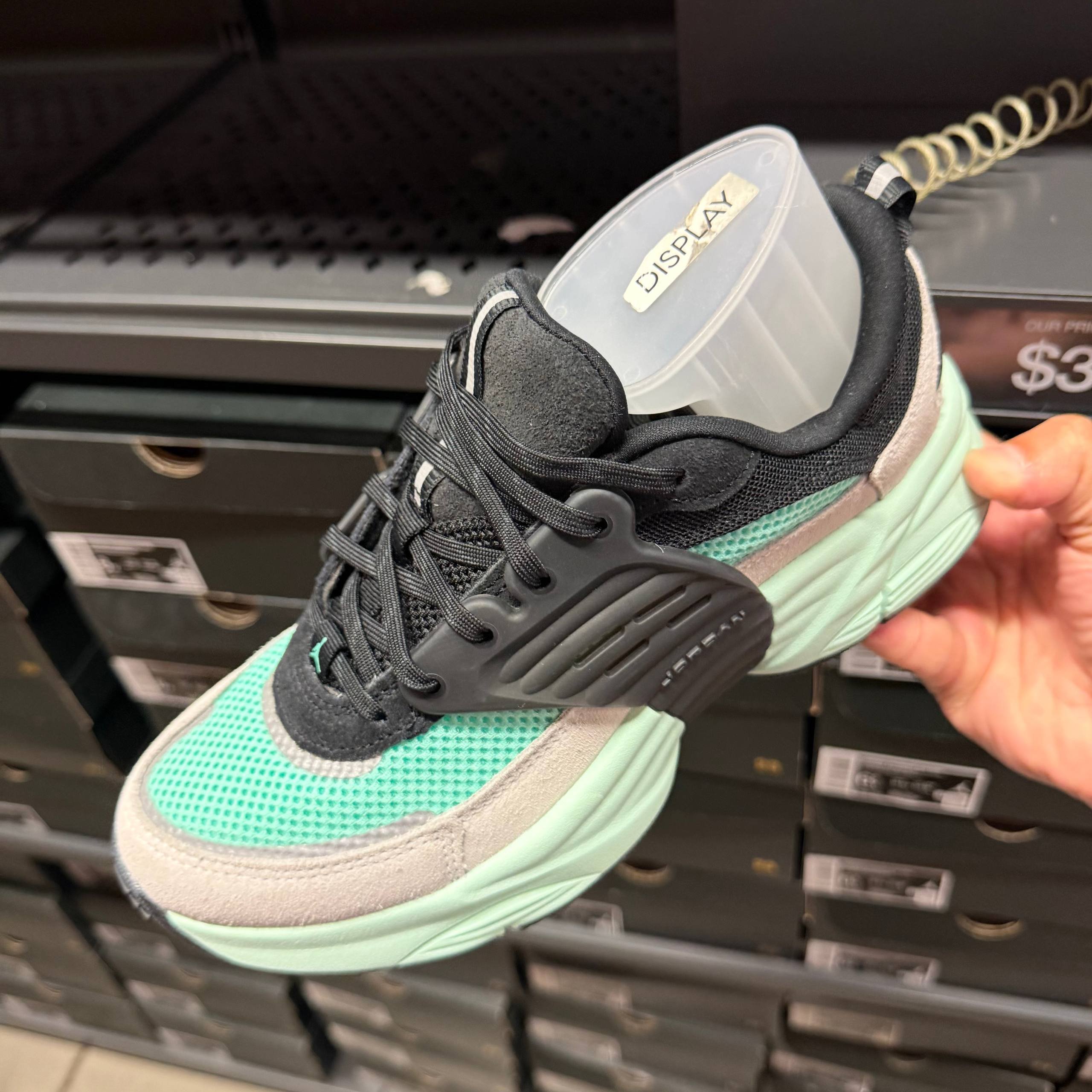 JORDAN 1 TRUNNER