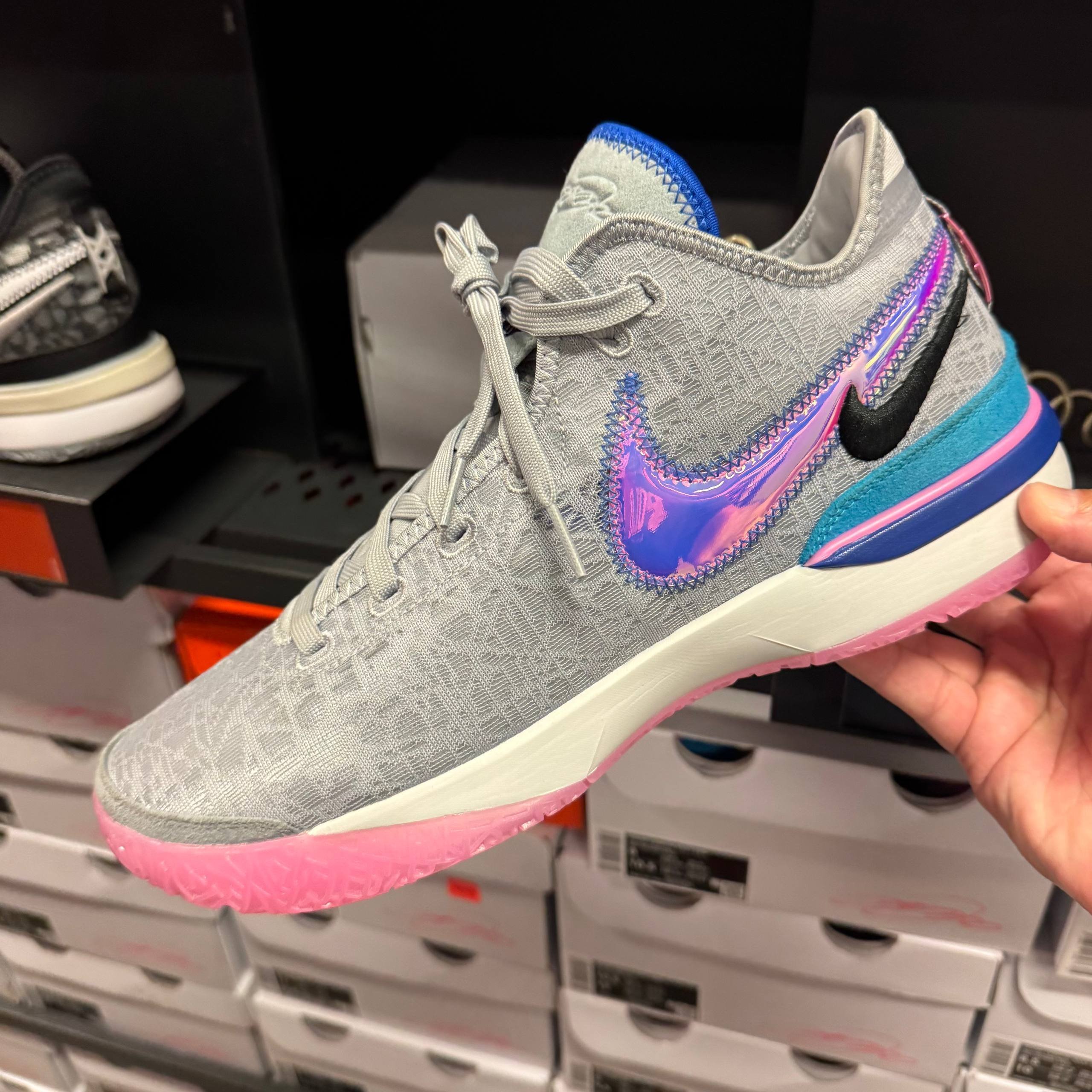 LEBRON NXXT