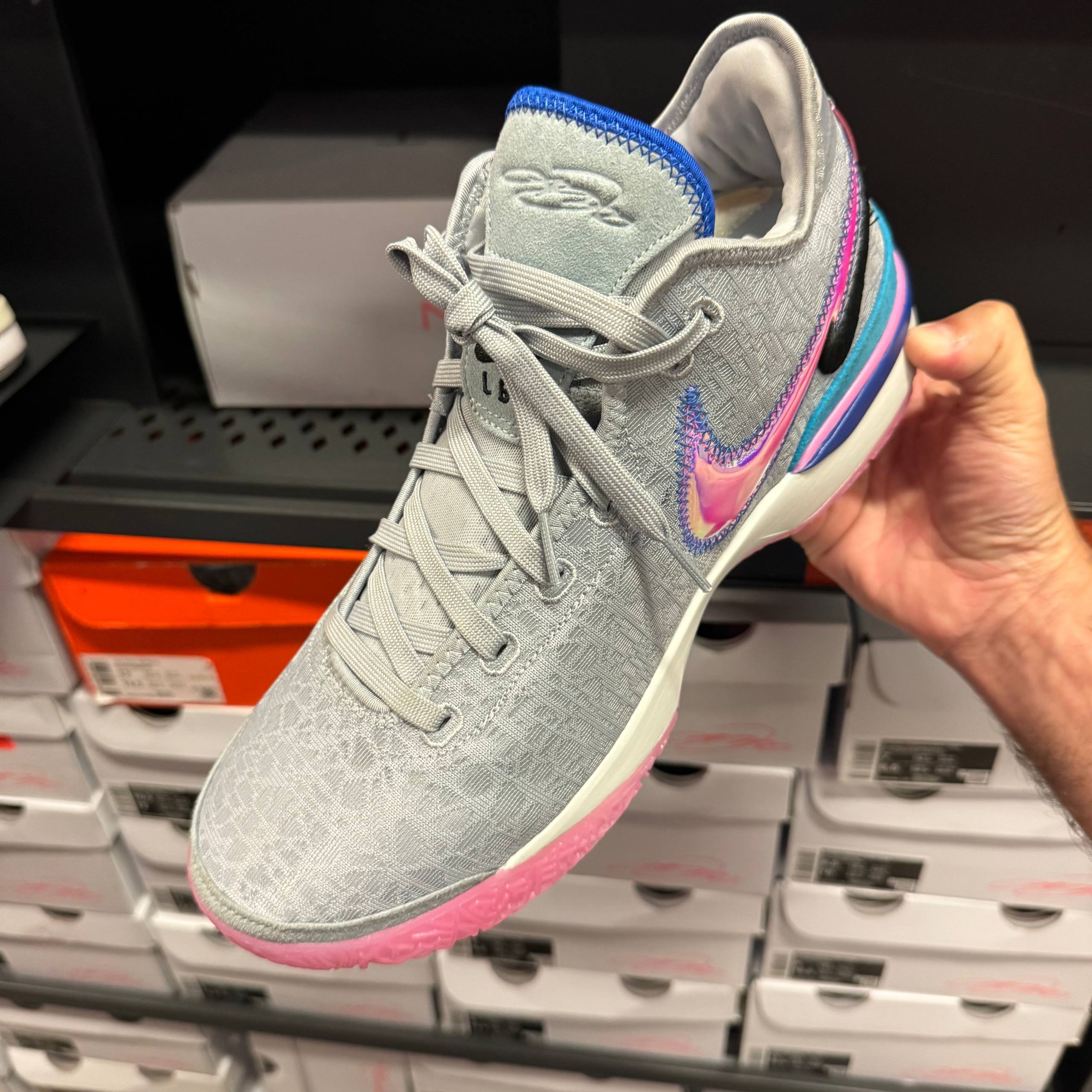 LEBRON NXXT