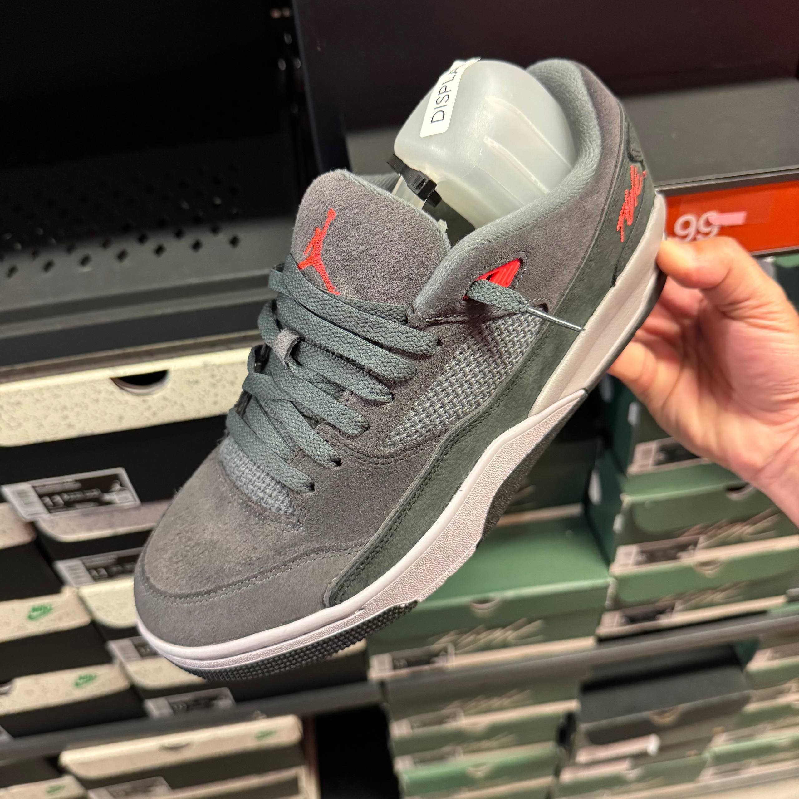 JORDAN FLIGHT