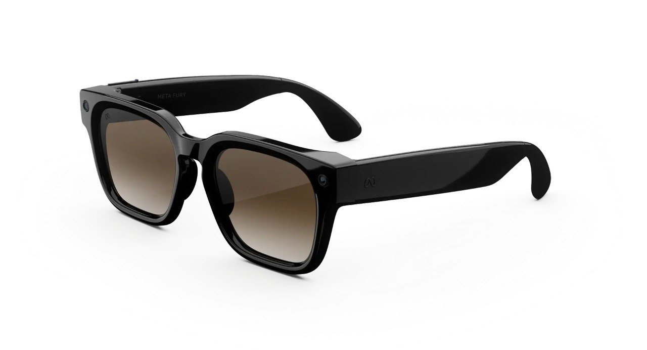 Fury Frame color:Classic Black
Lens color:Brown Gradient