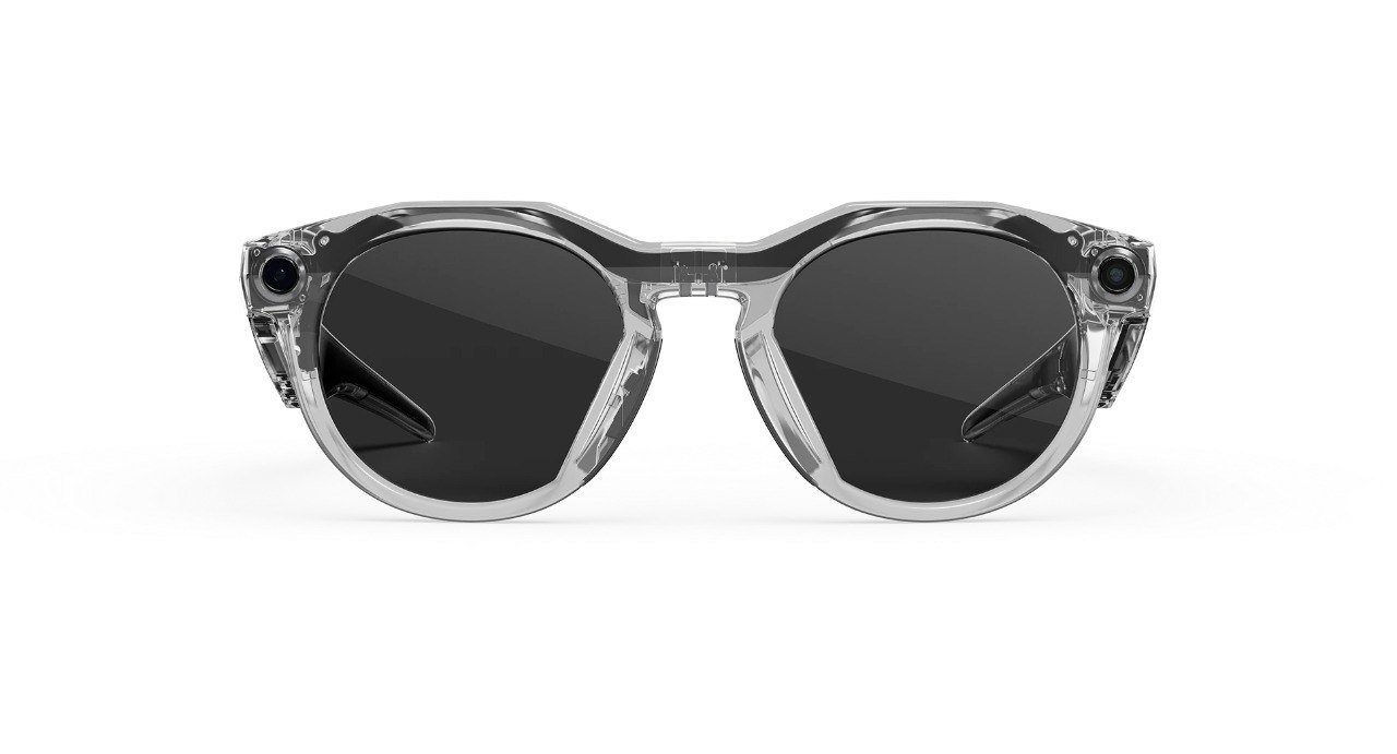HSTN Frame color:Clear
Lens color:Clear to Grey Transitions®