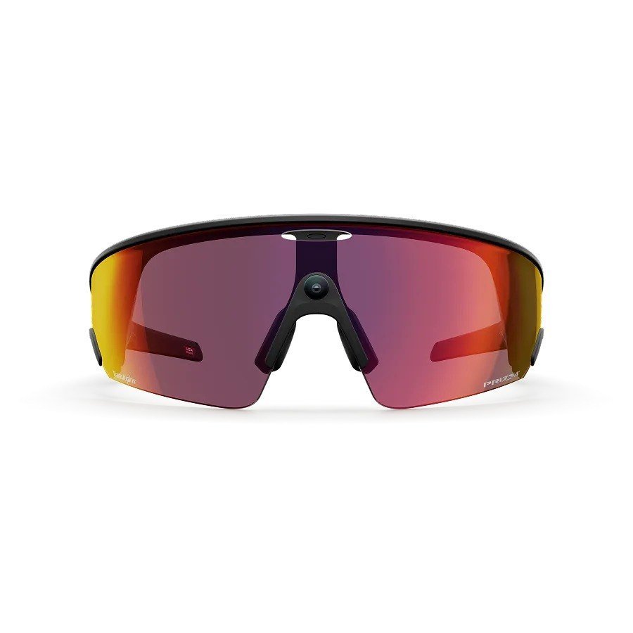 Vanguard Frame color:Black
Lens color:Prizm™ Transitions® Ember