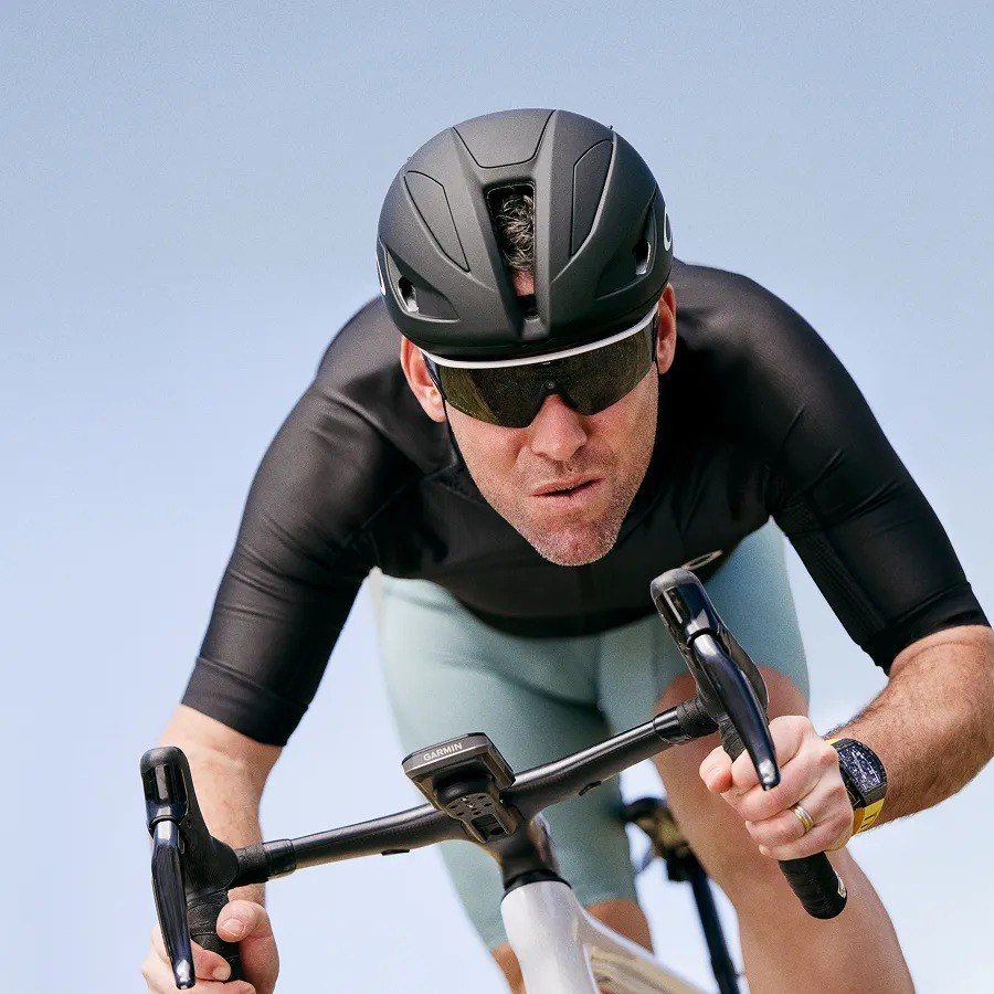 Vanguard Frame color:White
Lens color:Prizm™ Black