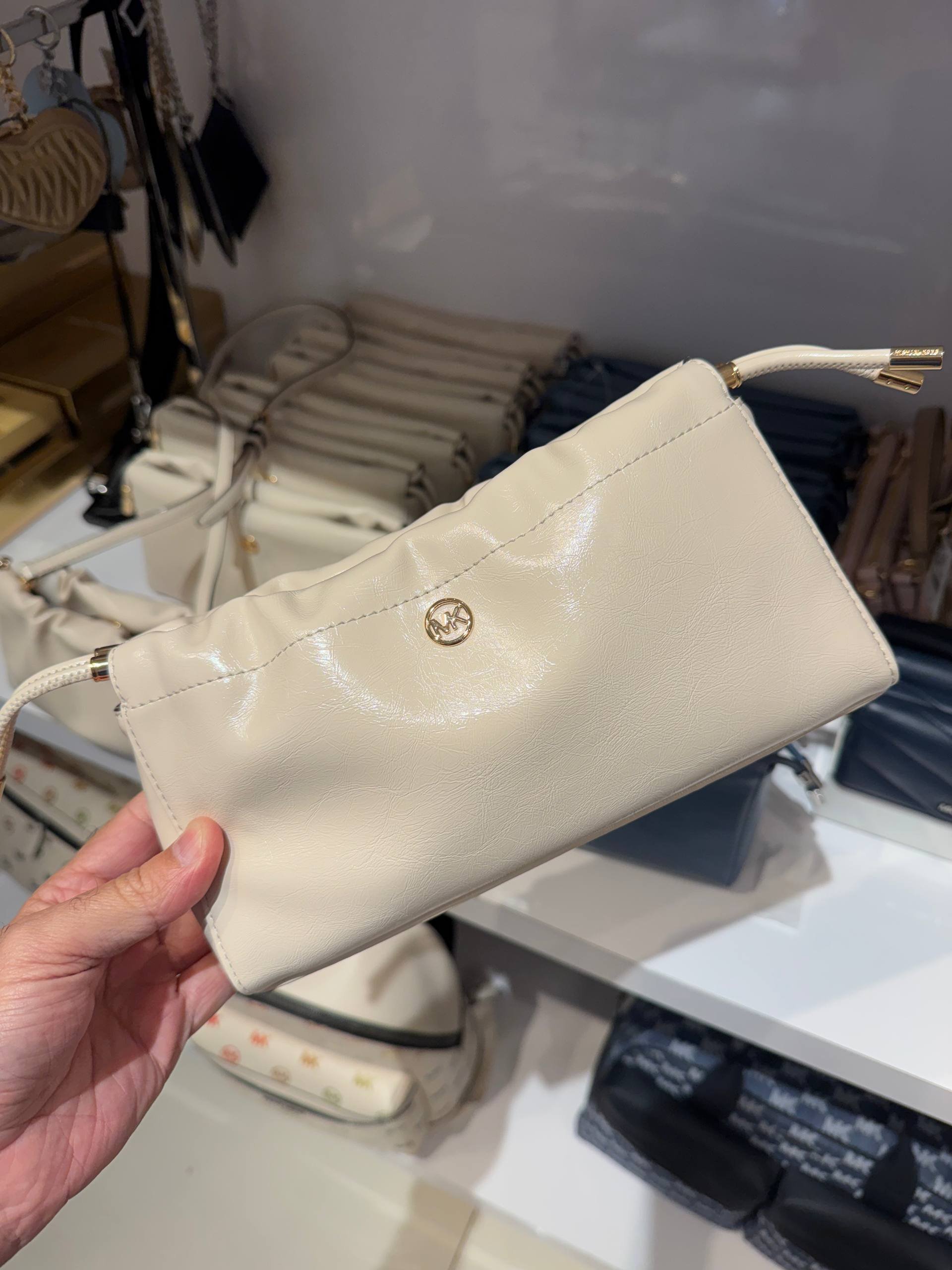BOLSA DE OMBRO