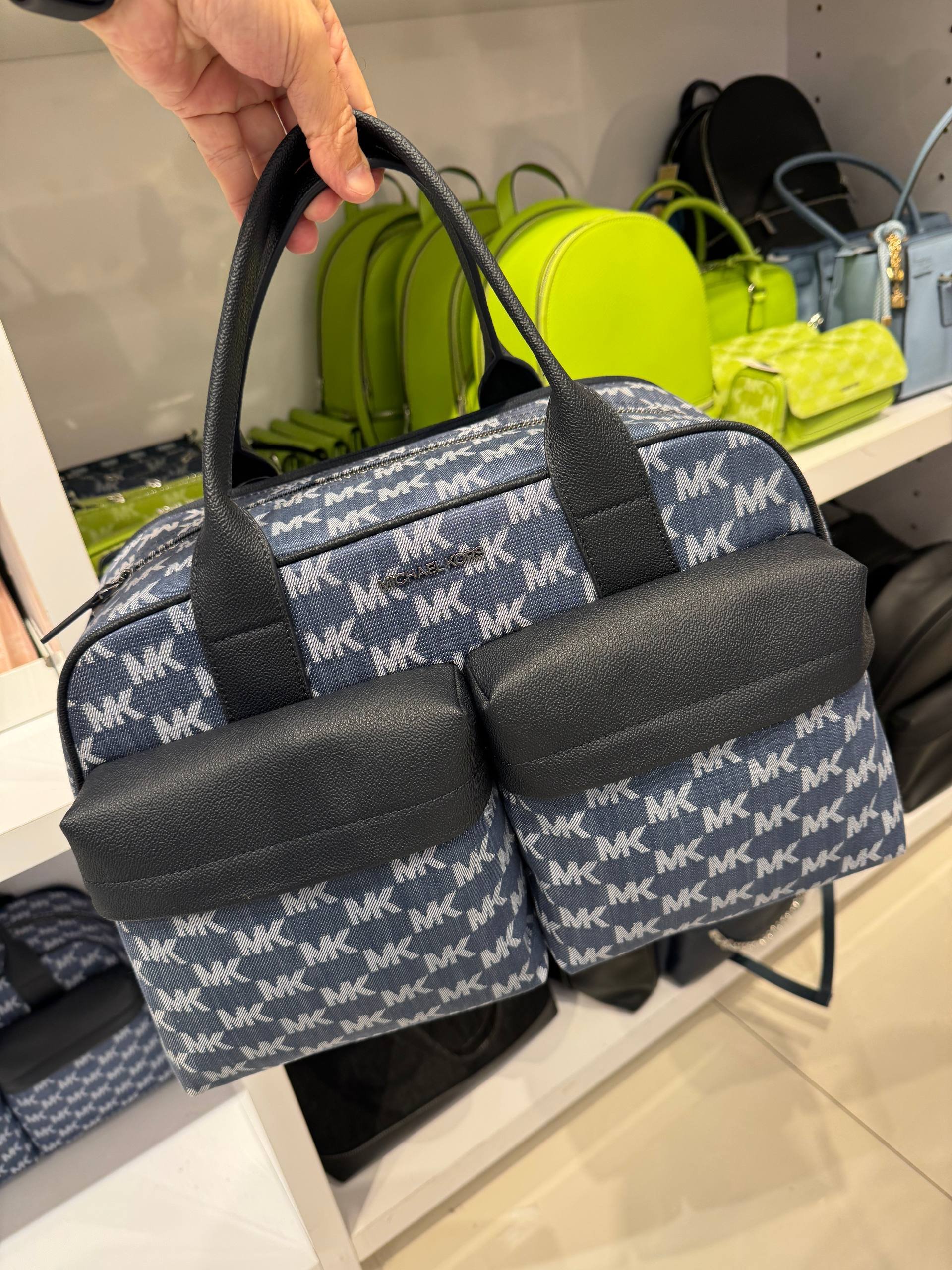 BOLSA DE MÃO COM ALÇA EXTRA (MALA)