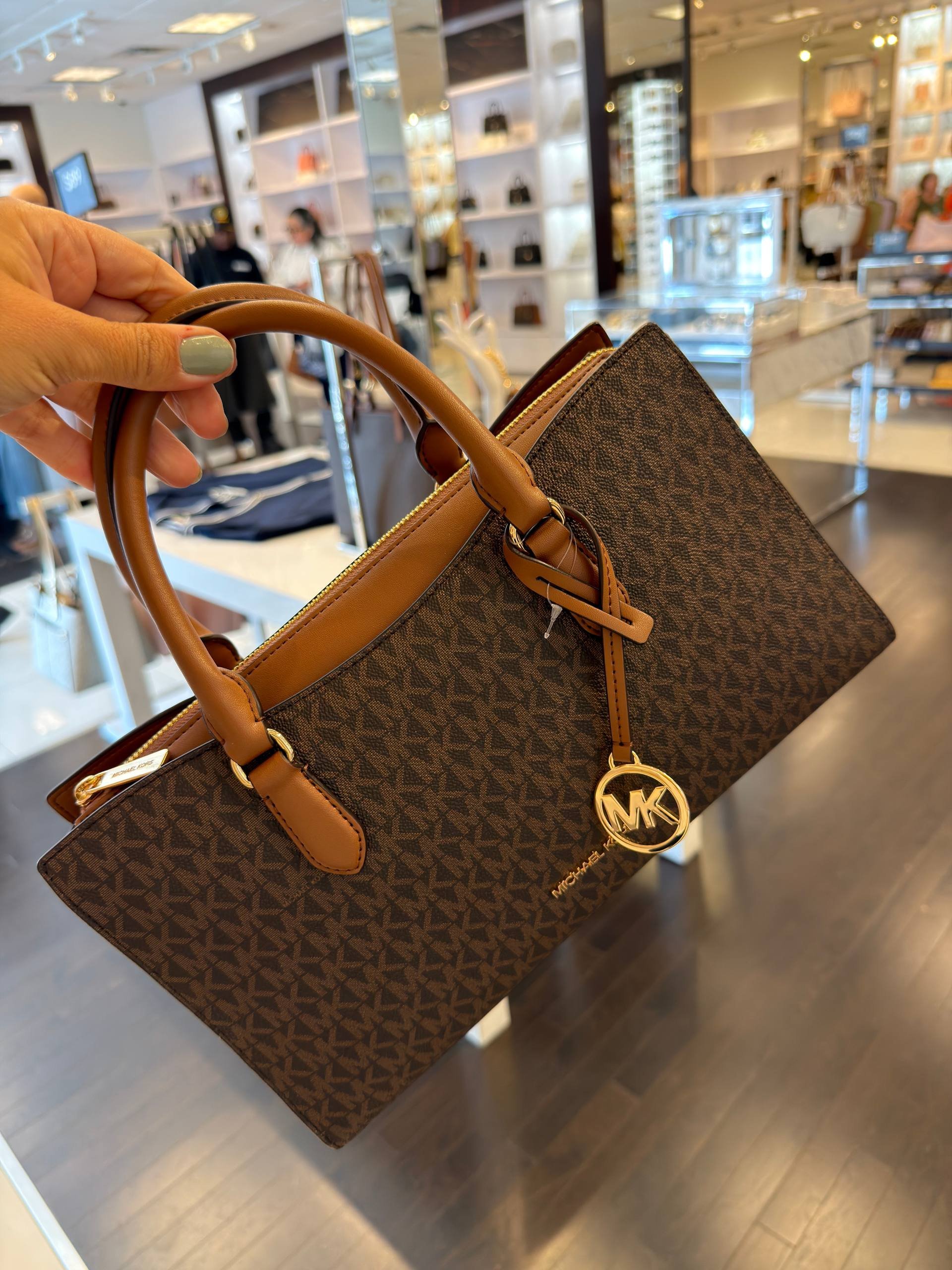 BOLSA ARDEN DE MÃO COM ALÇA EXTRA