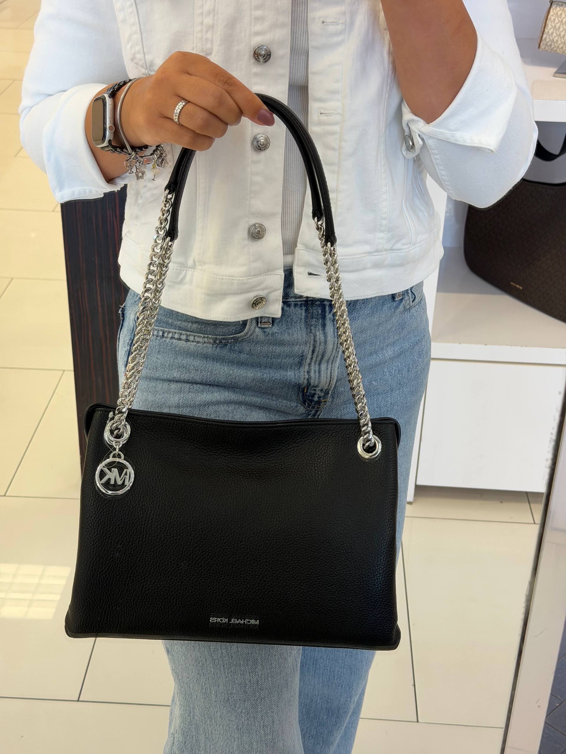 CHRISTINA MD