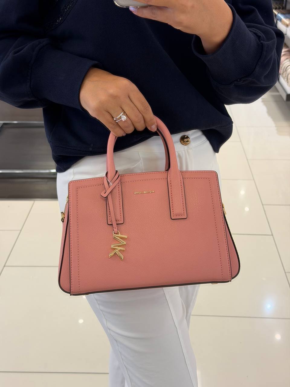 BOLSA LAILA DE MÃO COM ALÇA EXTRA