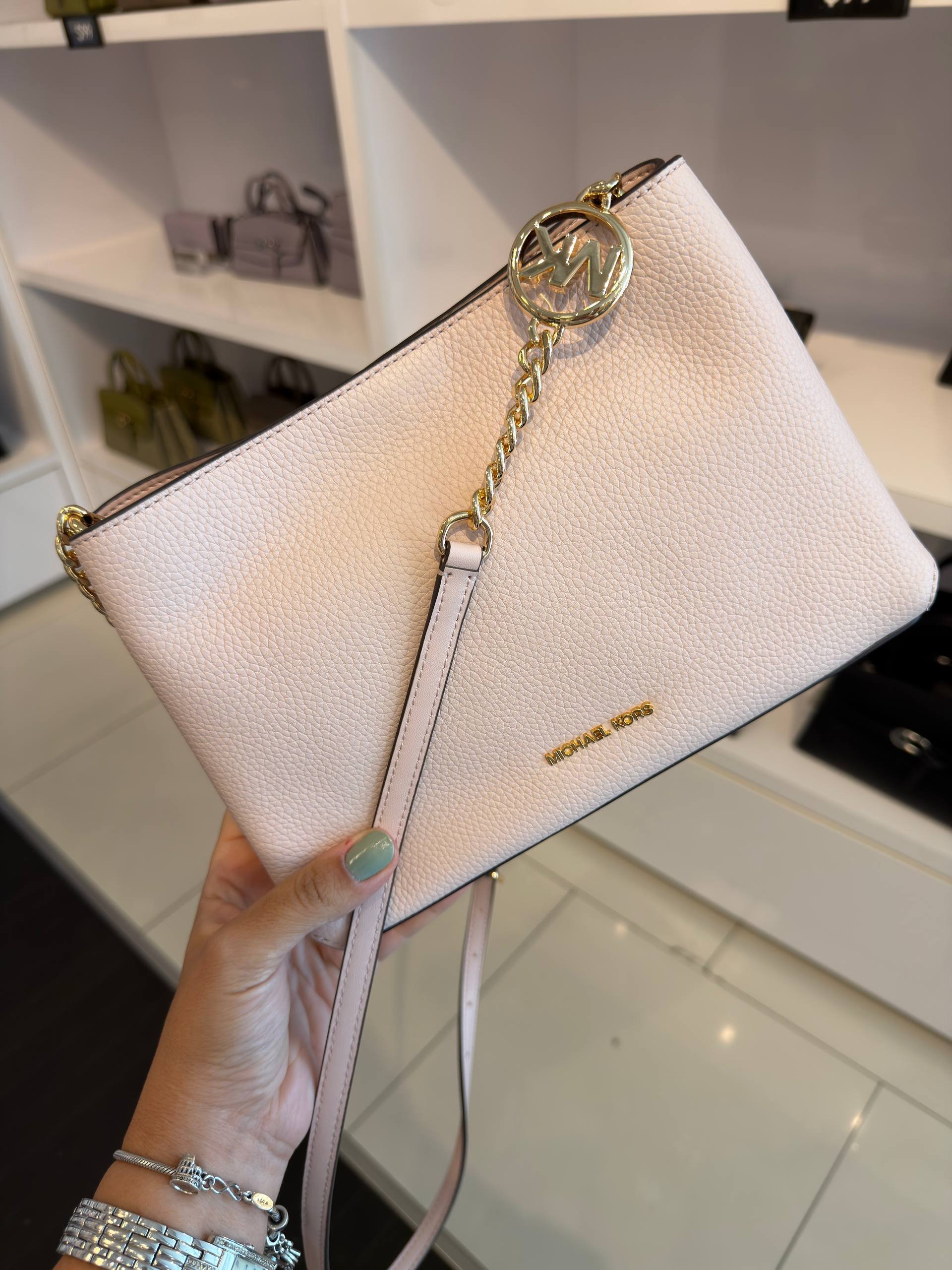 CROSSBODY