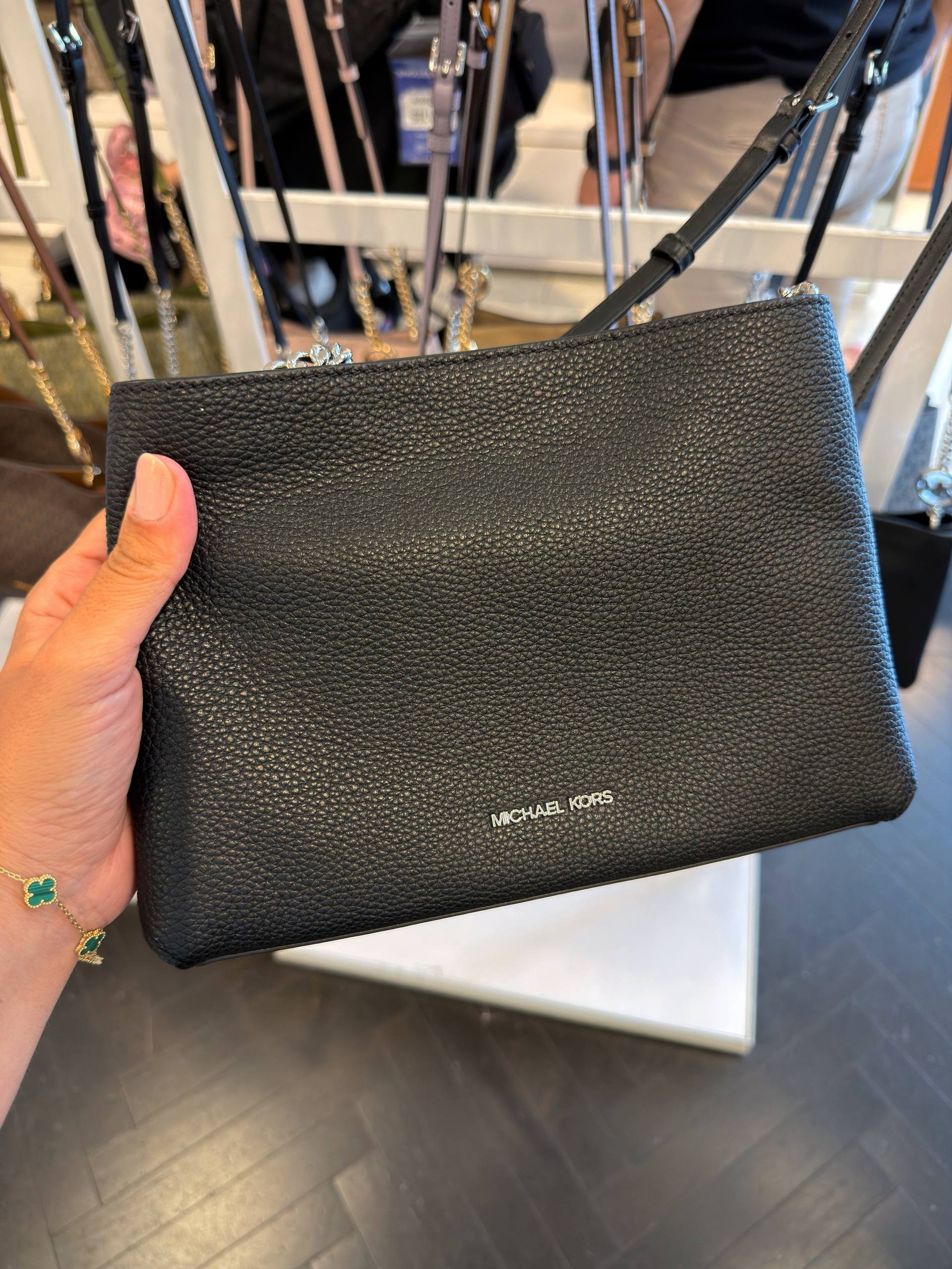 CROSSBODY