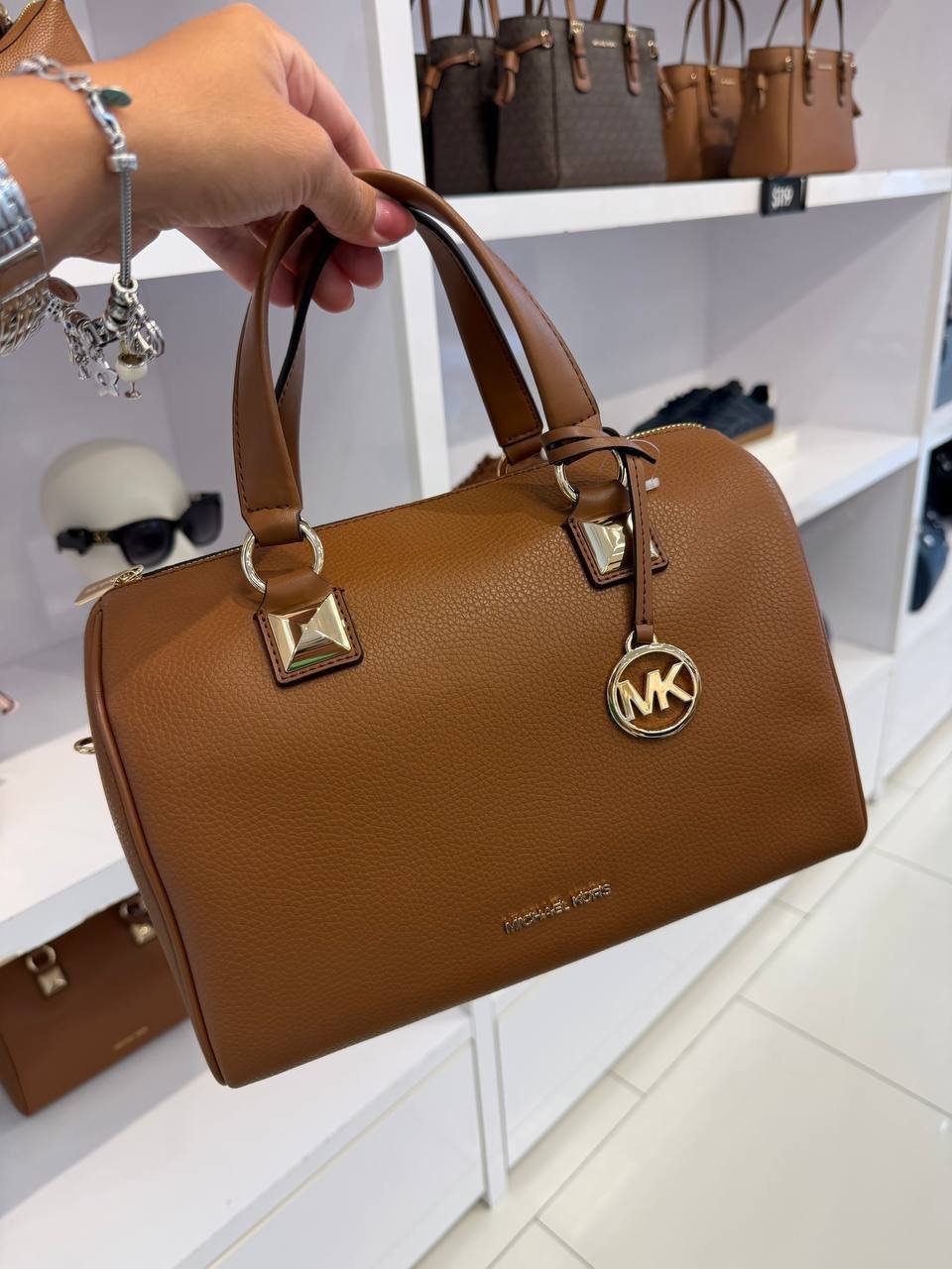 BOLSA GRAYSON DE MÃO COM ALÇA EXTRA