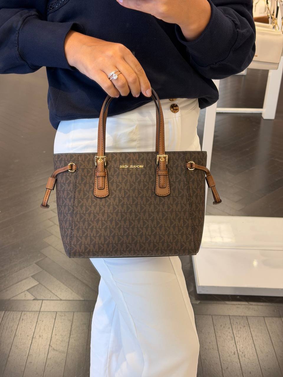 BOLSA VOYAGER  COM ALCA EXTRA