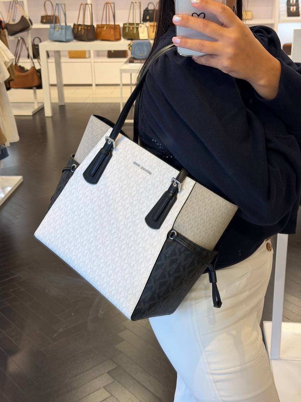 VOYAGER TOTE
