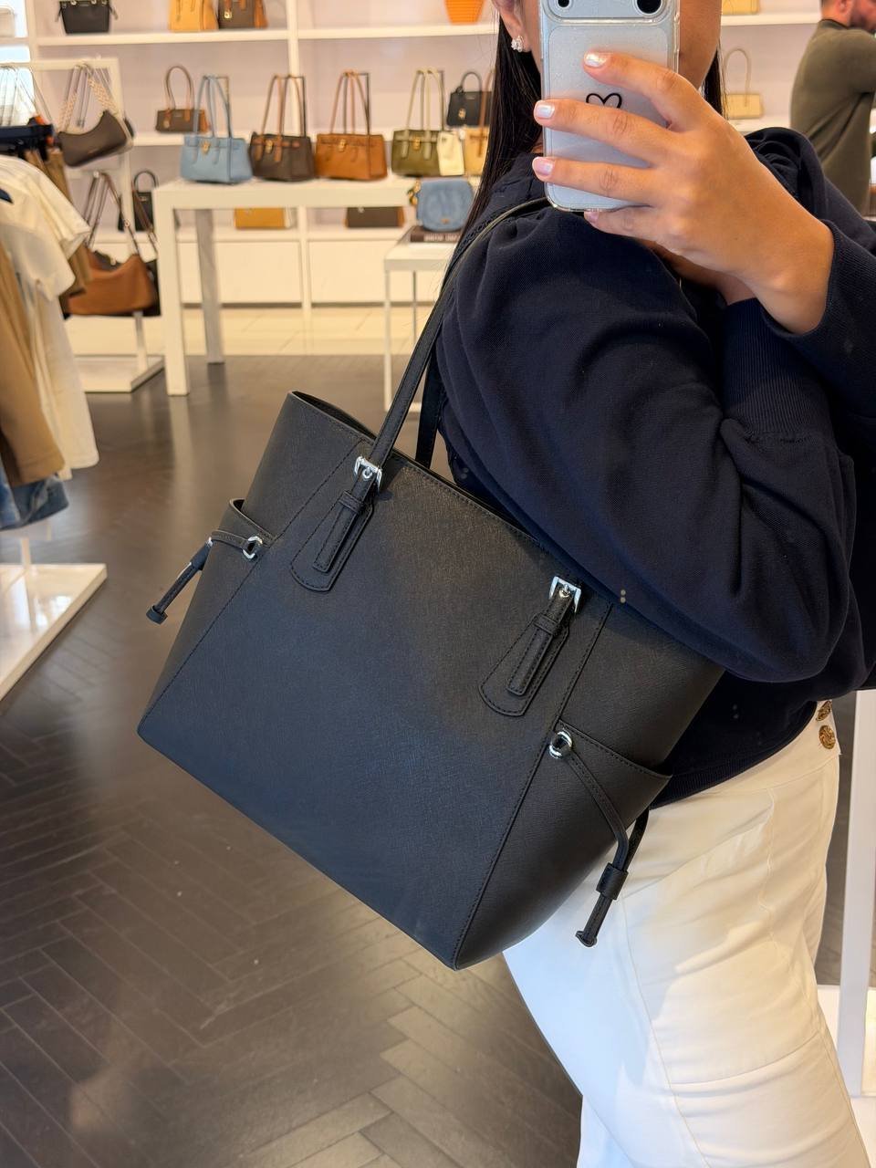 VOYAGER TOTE