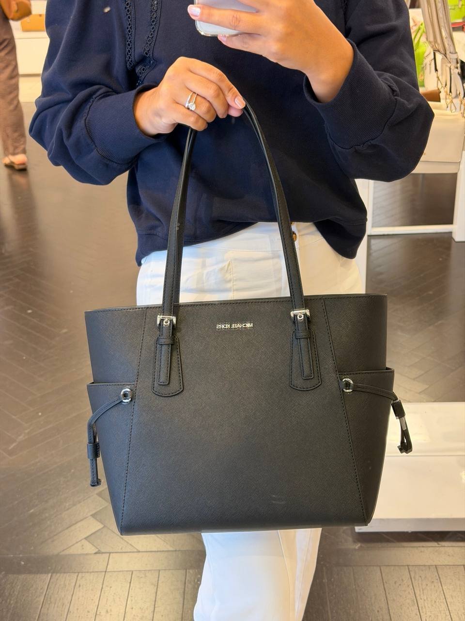 VOYAGER TOTE