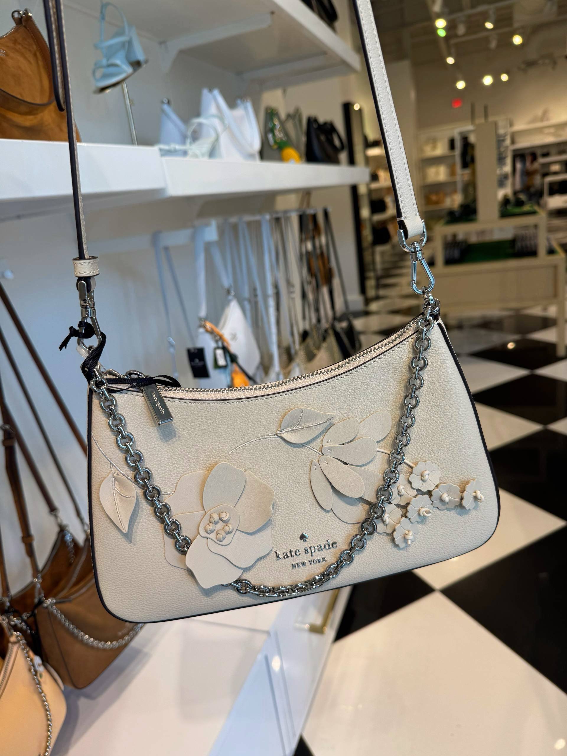 BOLSA DE OMBRO COM ALÇA EXTRA