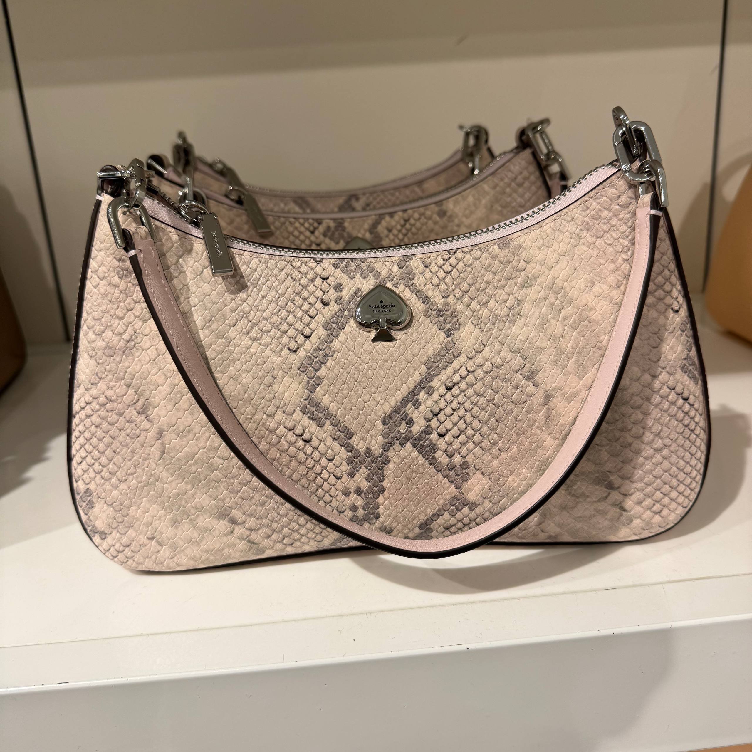 BOLSA DE OMBRO COM ALÇA EXTRA