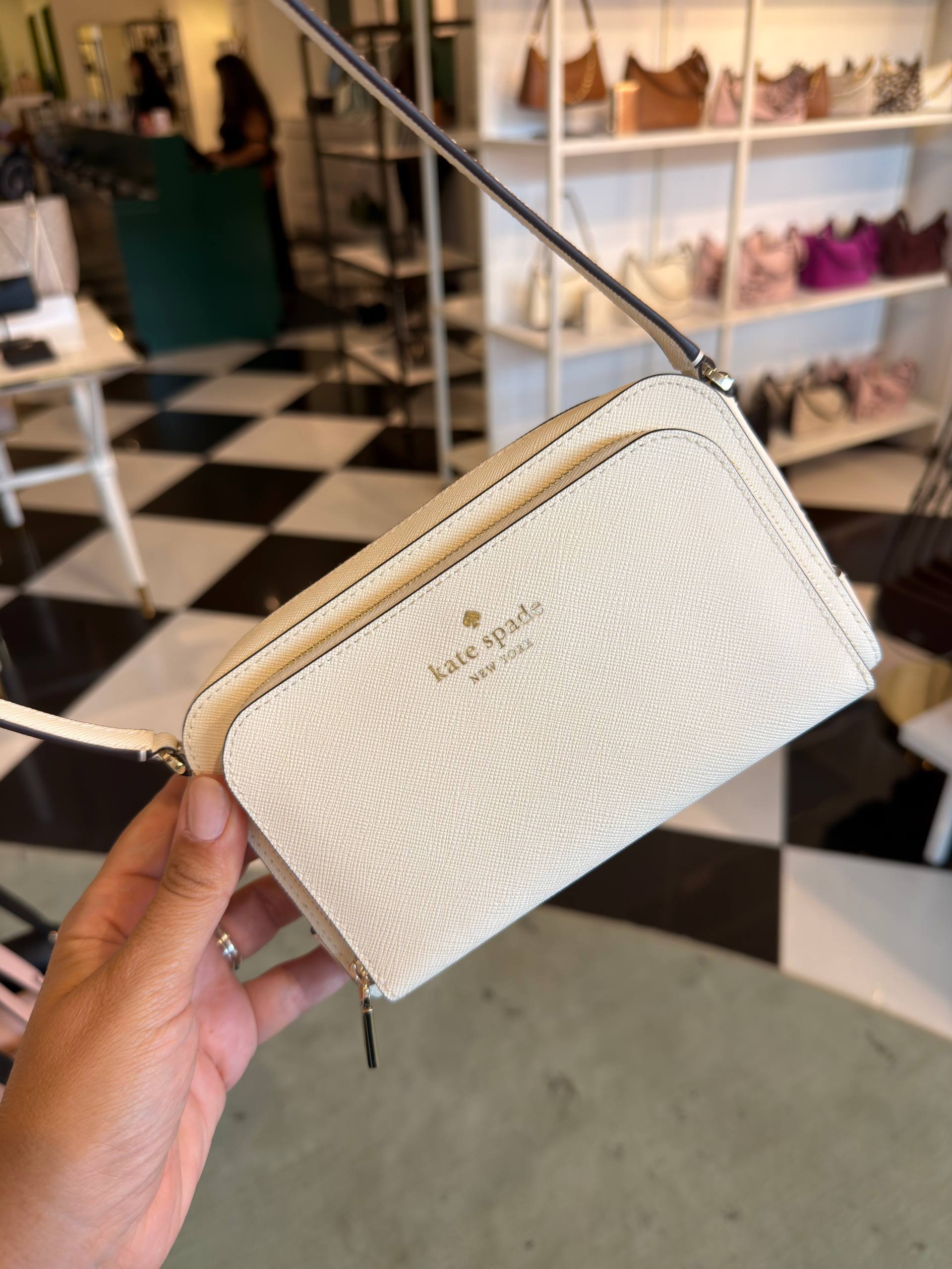 CROSSBODY